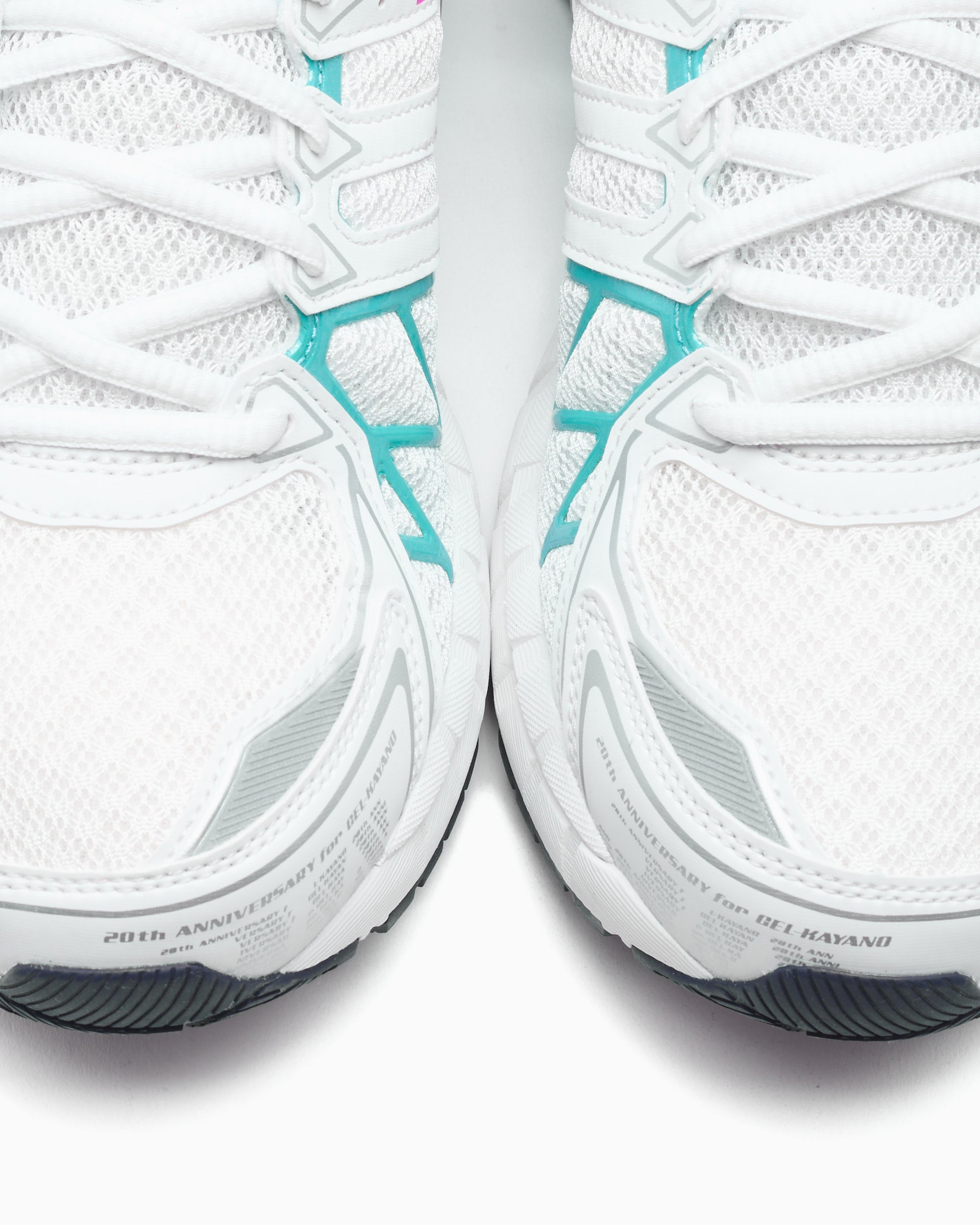 Sneakers ASICS Gel-Kayano 20 - 1203A388-105