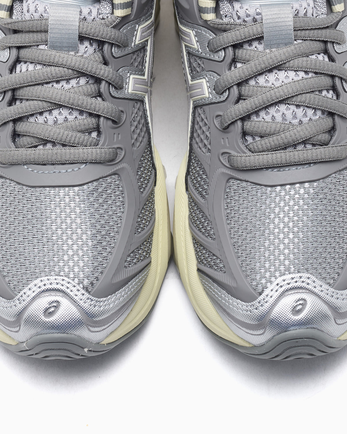 Sneakers ASICS Gel-Kinetic 2.0 - 1203A678-024