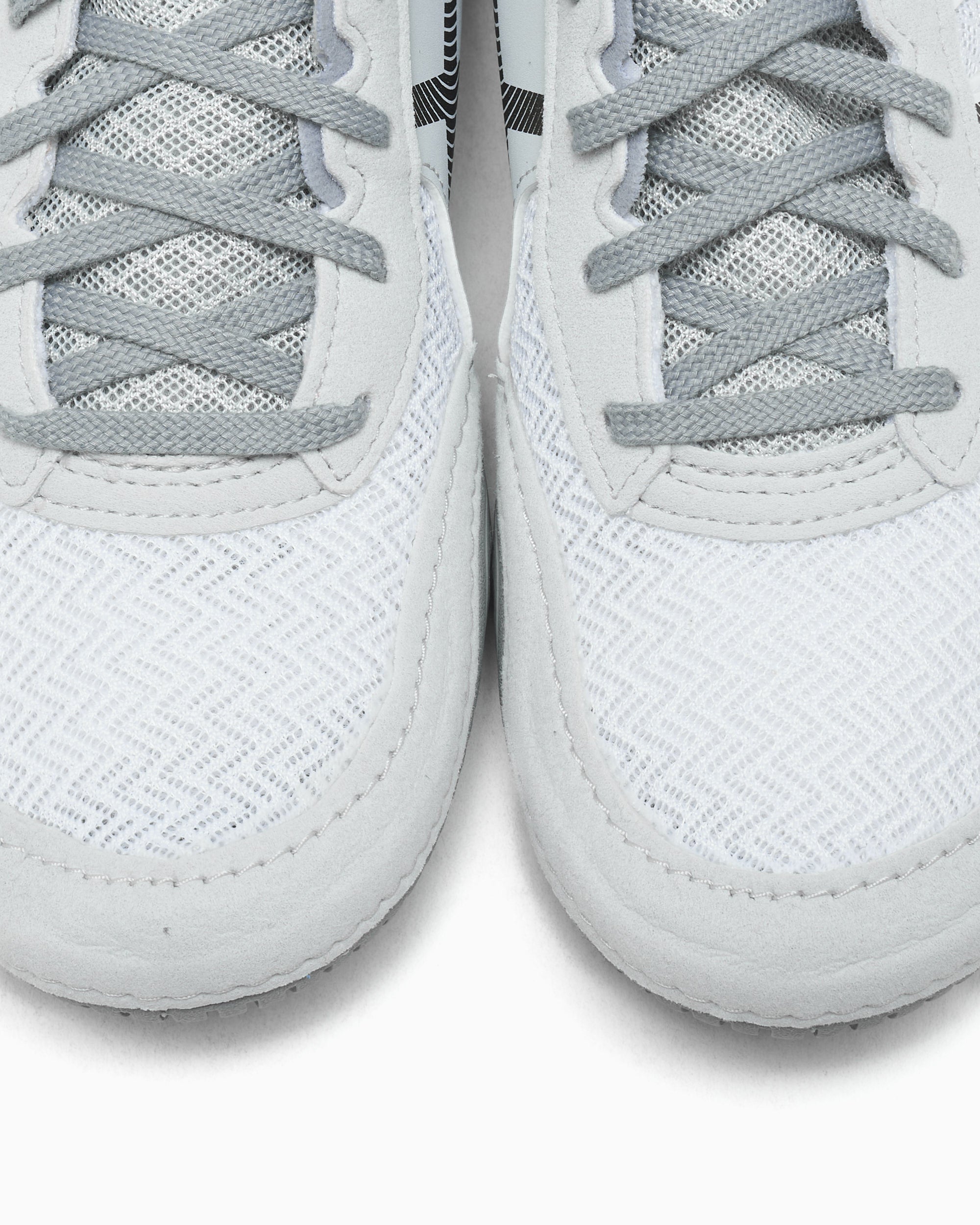 Sneakers ASICS Matcontrol 3 - 1081A053-102