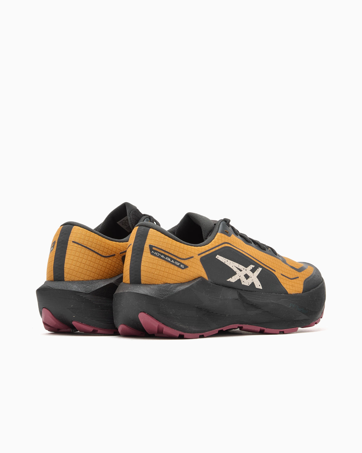Sneakers ASICS Novablast 6 Gore-Tex® - 1011C256-800