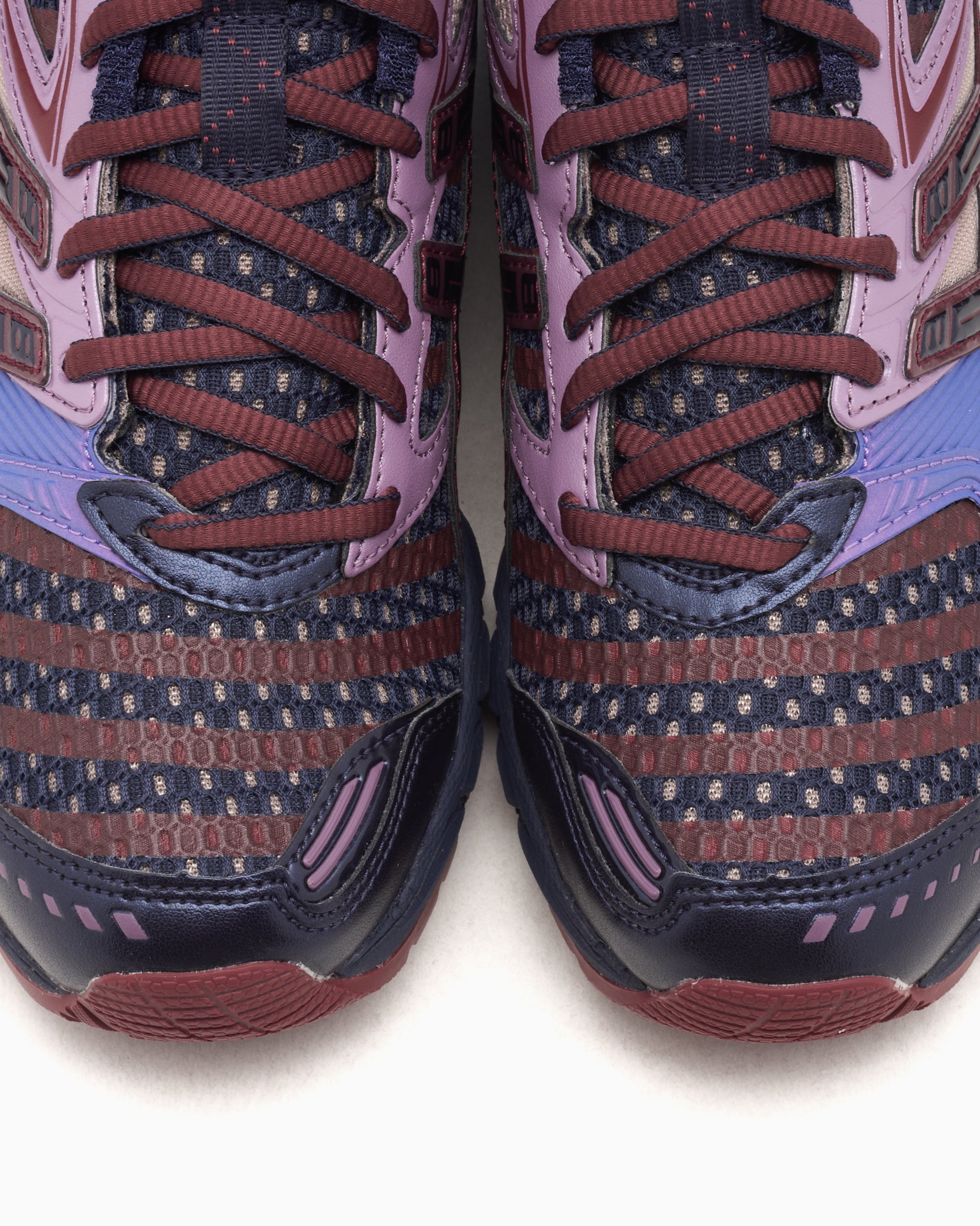 ASICS UB9-S Gel-DS Trainer 14