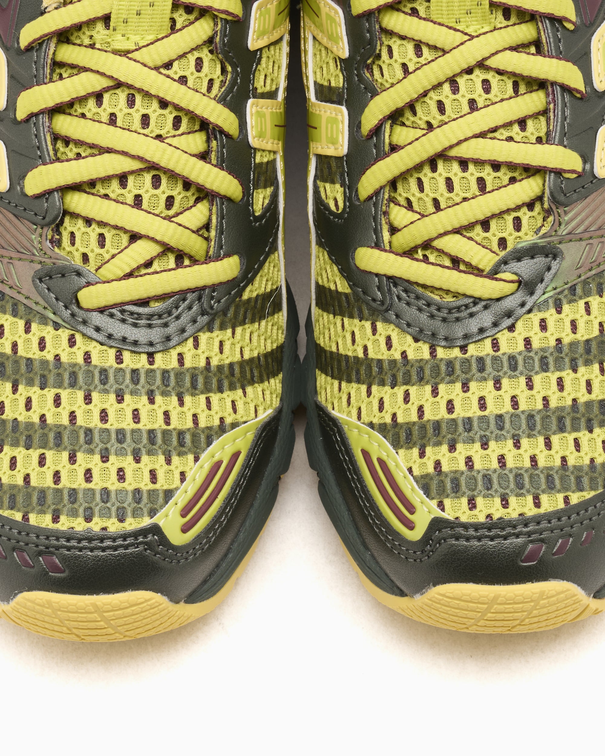 ASICS UB9-S Gel-DS Trainer 14