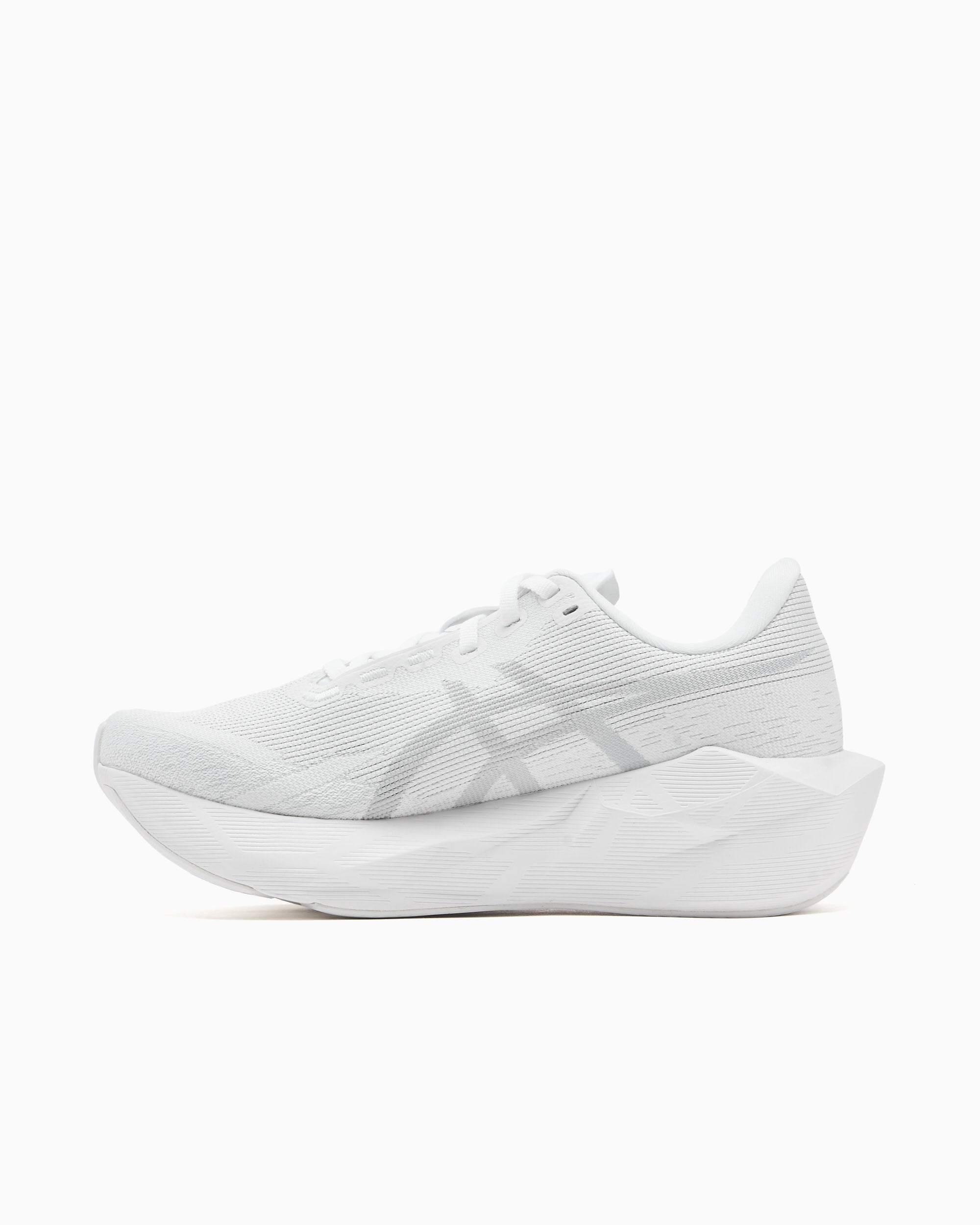 ASICS Women's Novablast 6