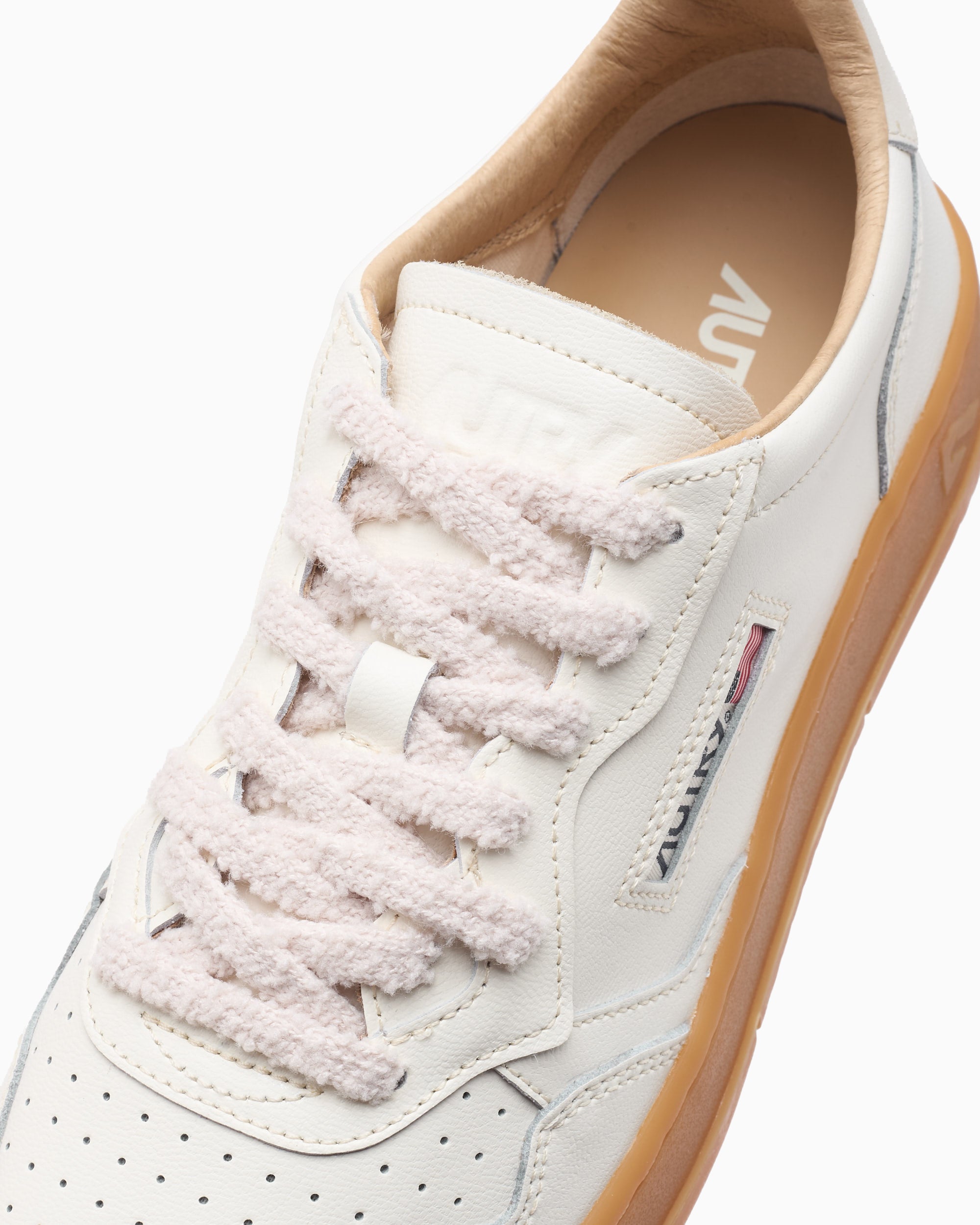靴 AUTRY MEDALIST LOW LEATHER Autry Medalist Low Leather