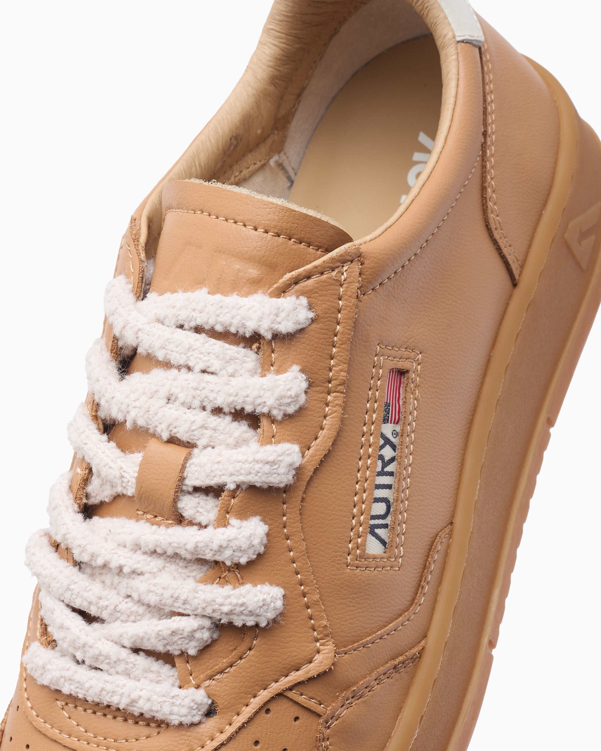 Autry Medalist Low Leather