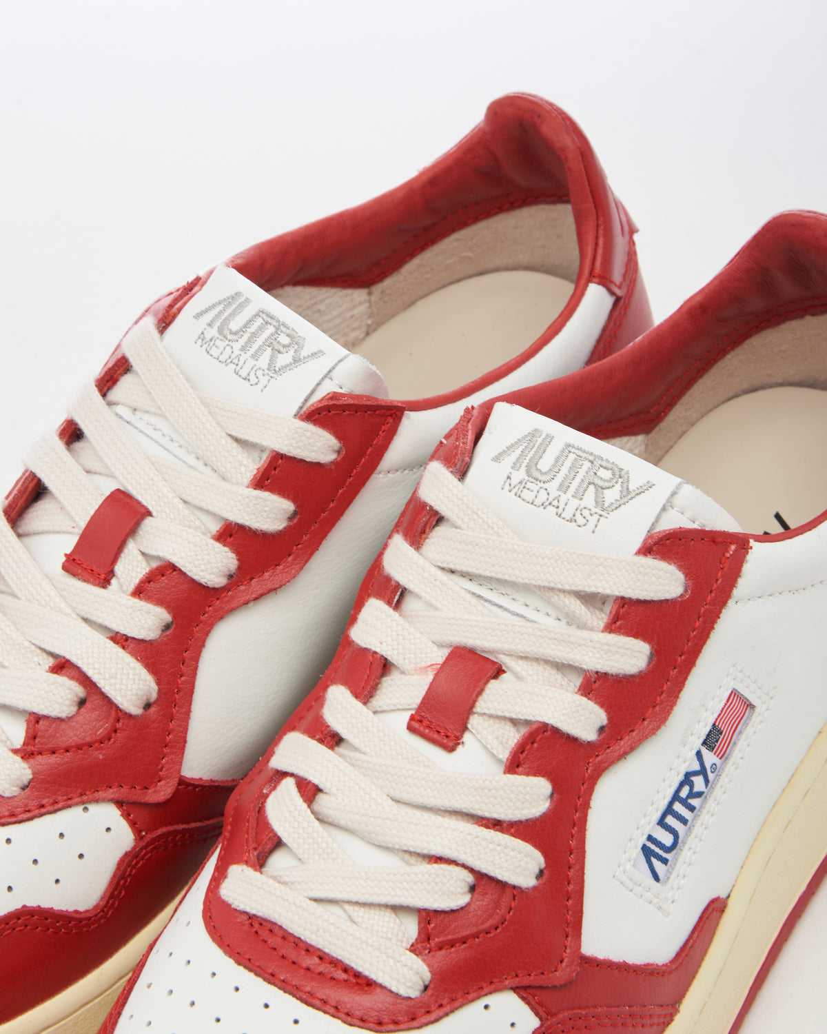 Autry Medalist Low Leather