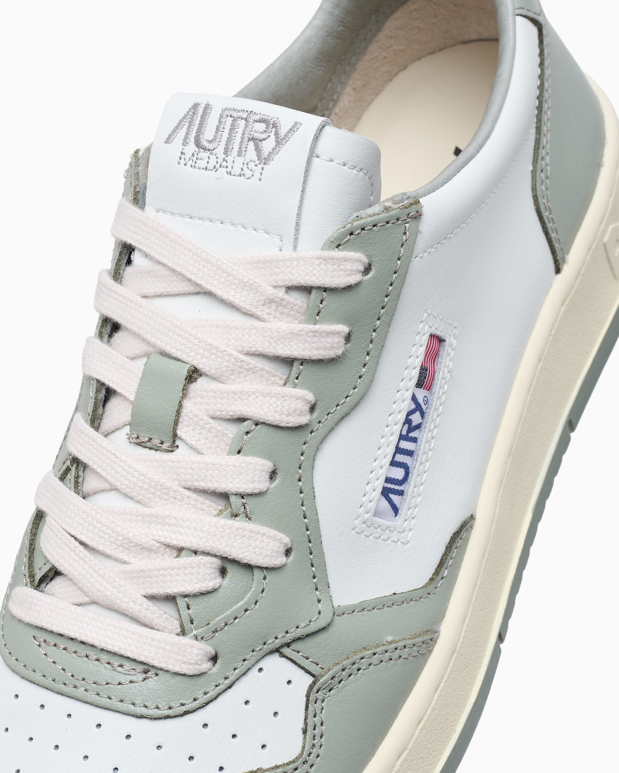 Autry Medalist Low Leather