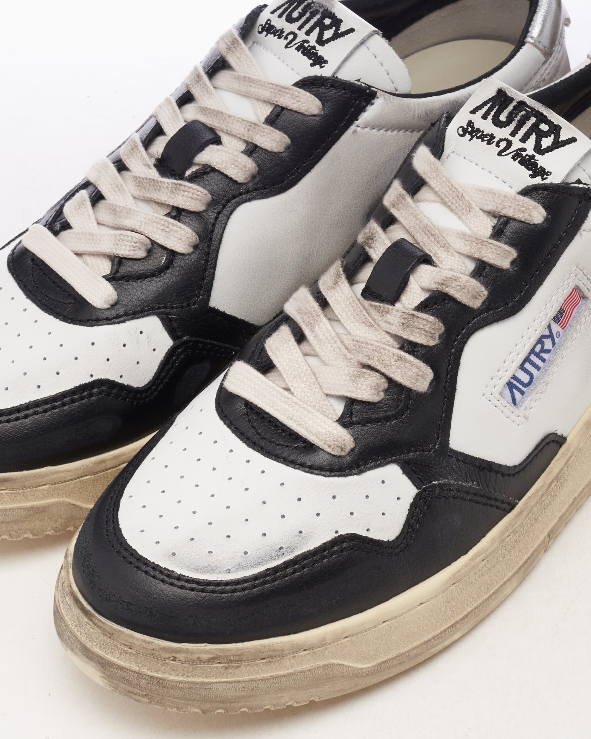 Autry Super Vintage Low Leather