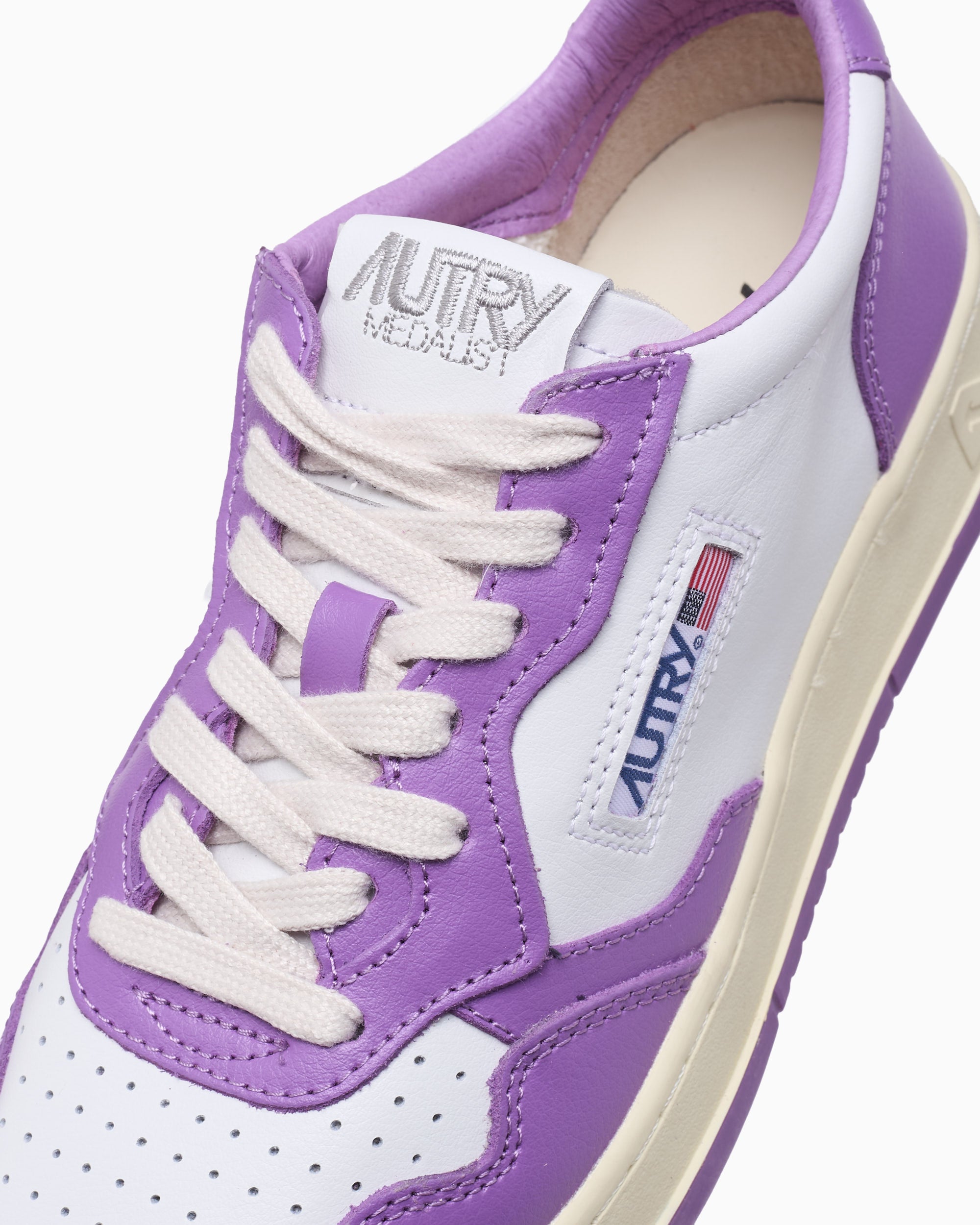 Autry Women's Medalist Low Leather