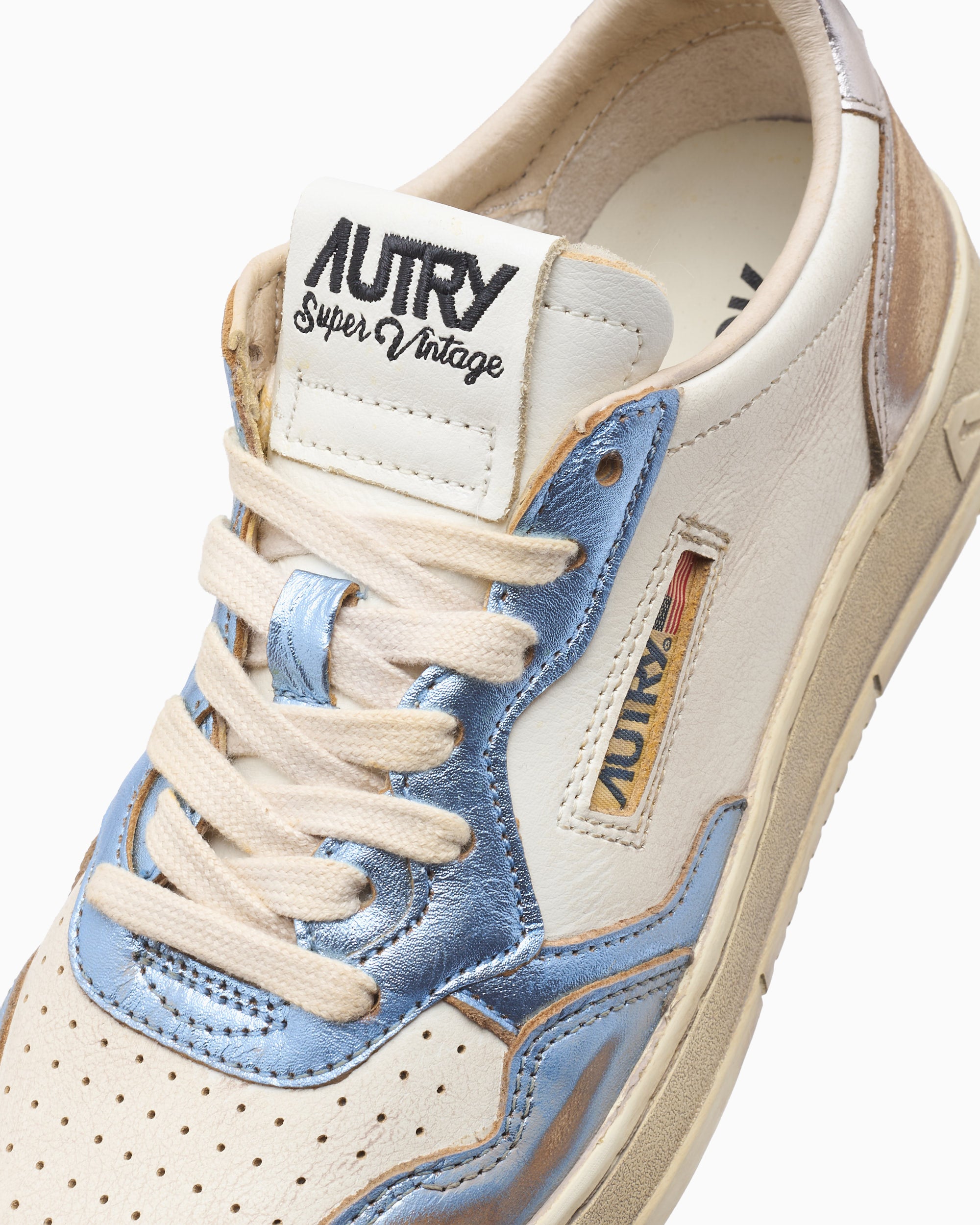 Autry Women's Medalist Low Super Vintage