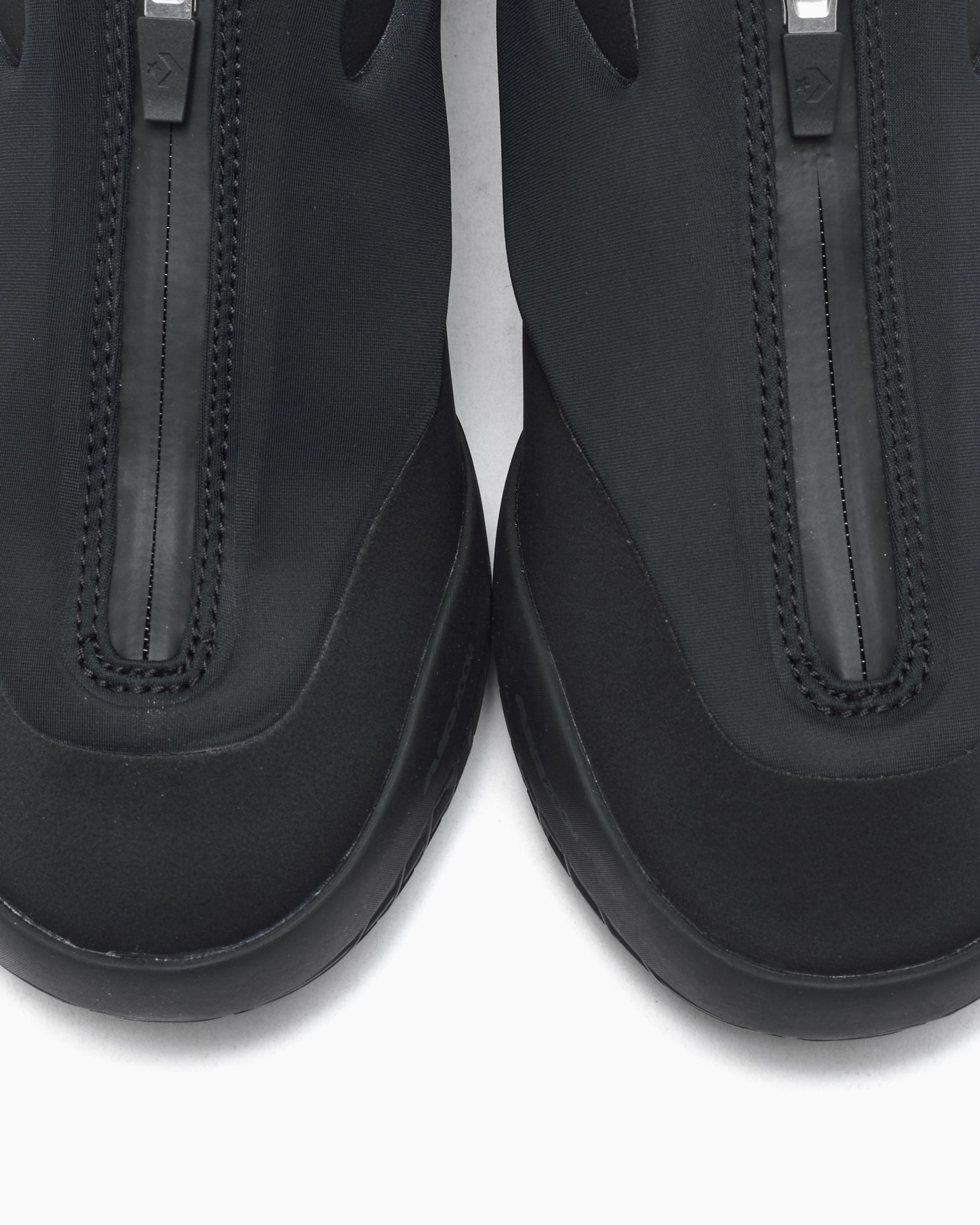Converse Shai 001 
