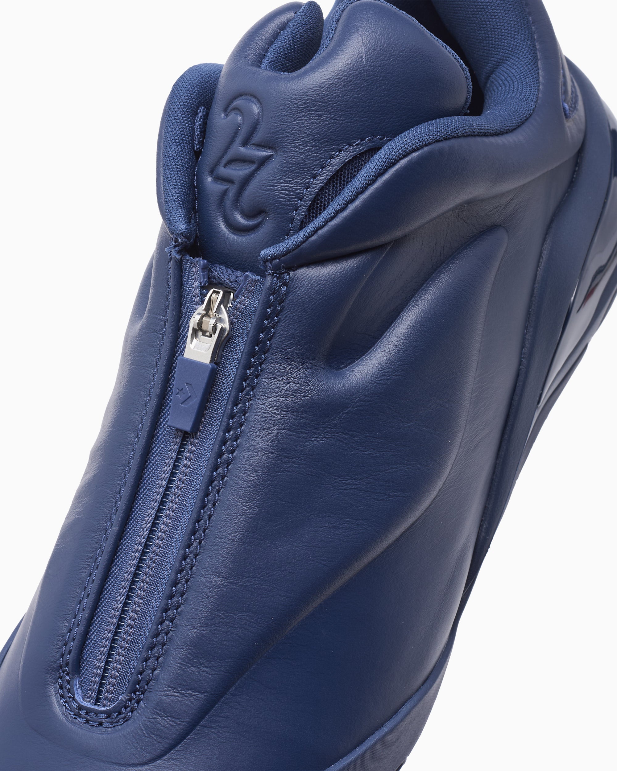 Converse Shai 001 