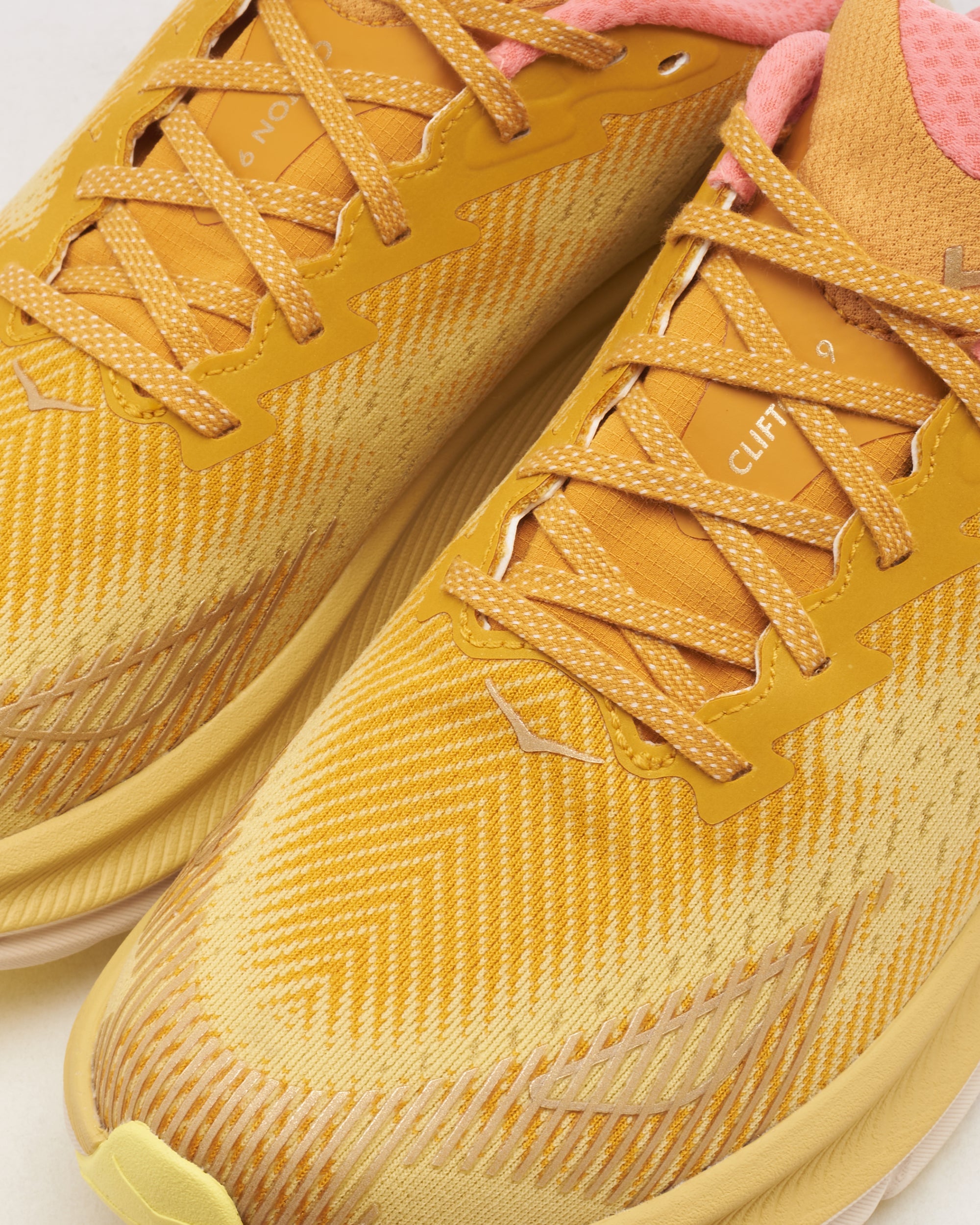 HOKA CLIFTON 9 25cm ランニングシューズ イエロー HOKA Clifton 9 Gore-Tex TS