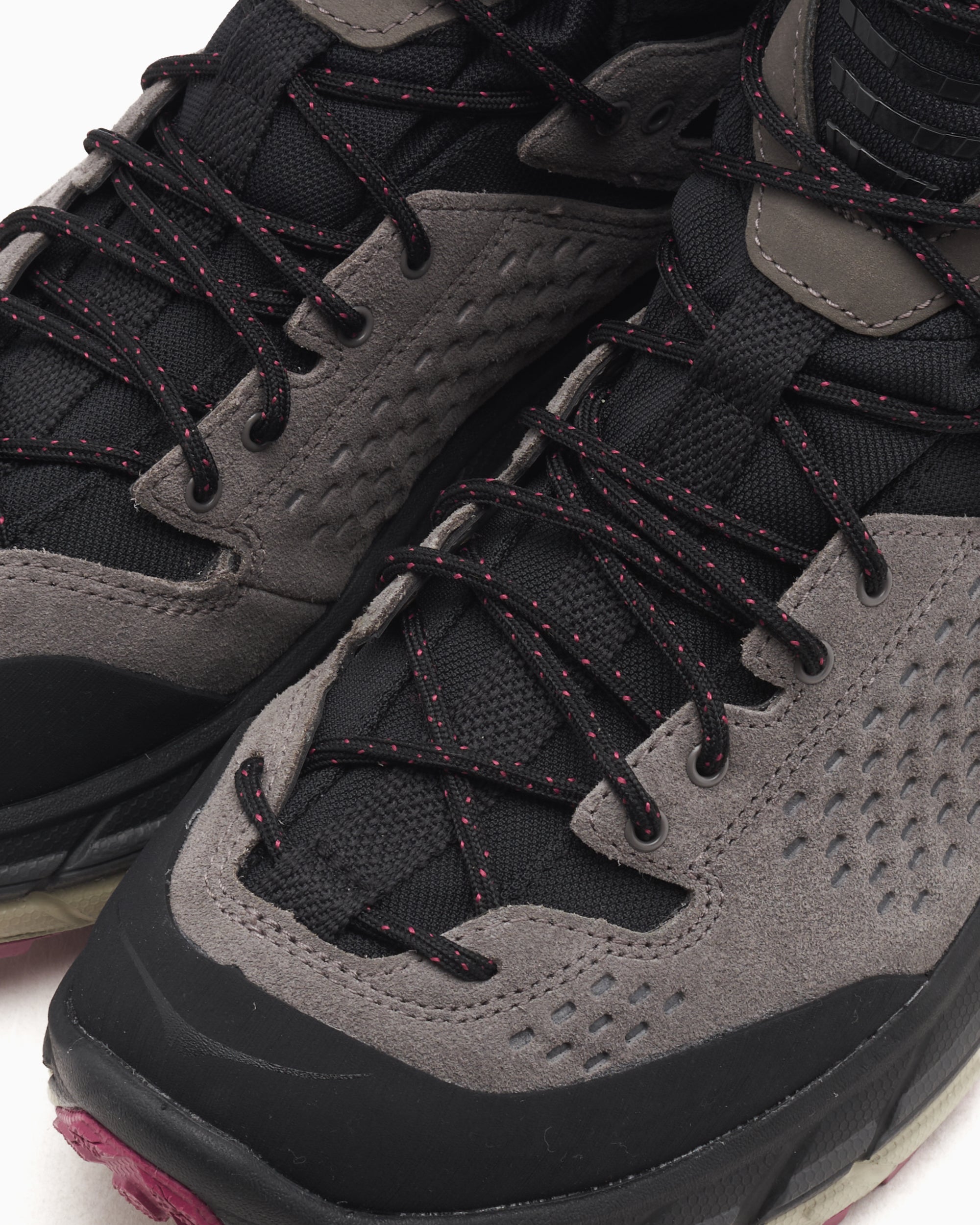 sneakers-hoka-tor-ultra-high-
