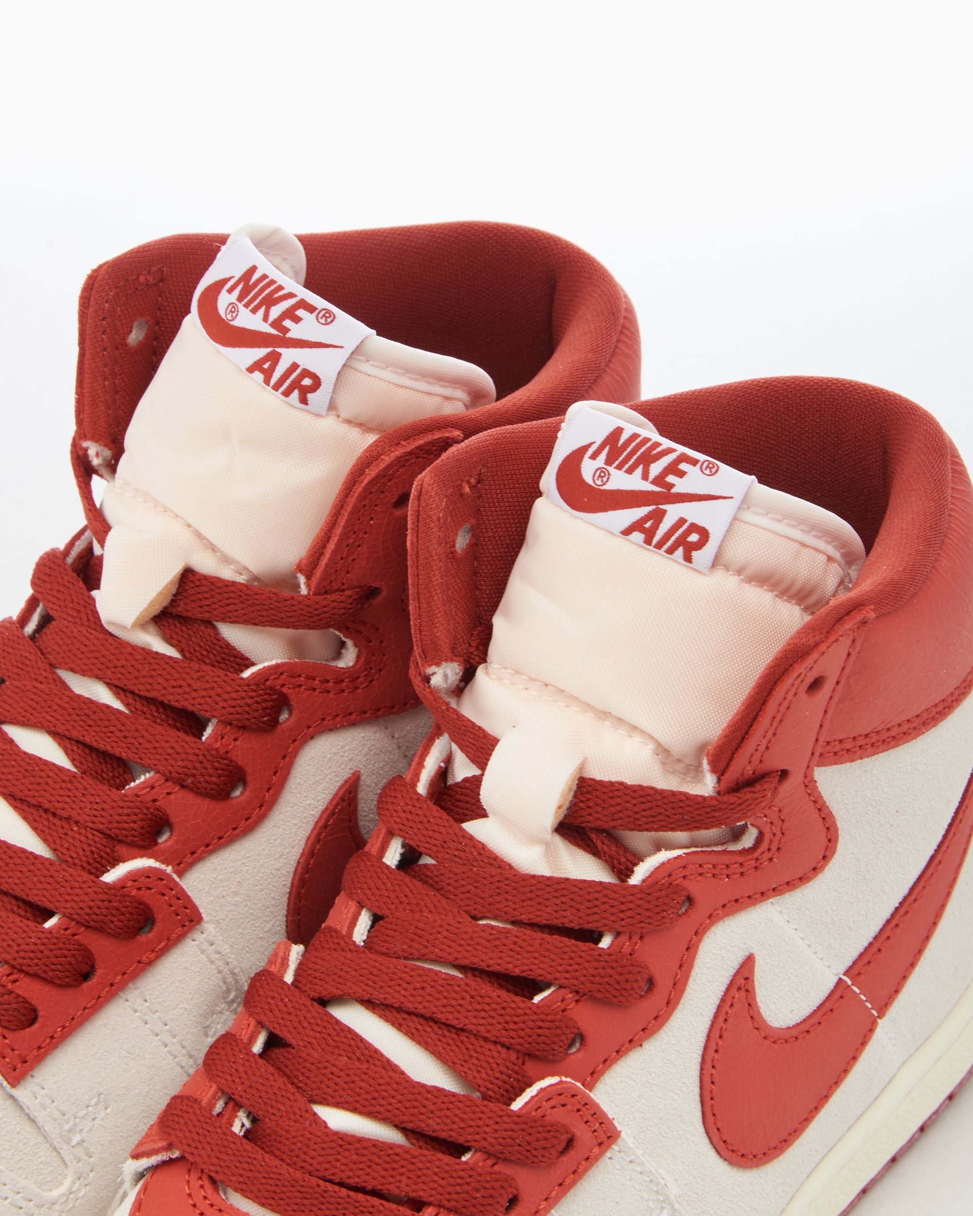 Jordan Air Ship “Every Game Dune Red”