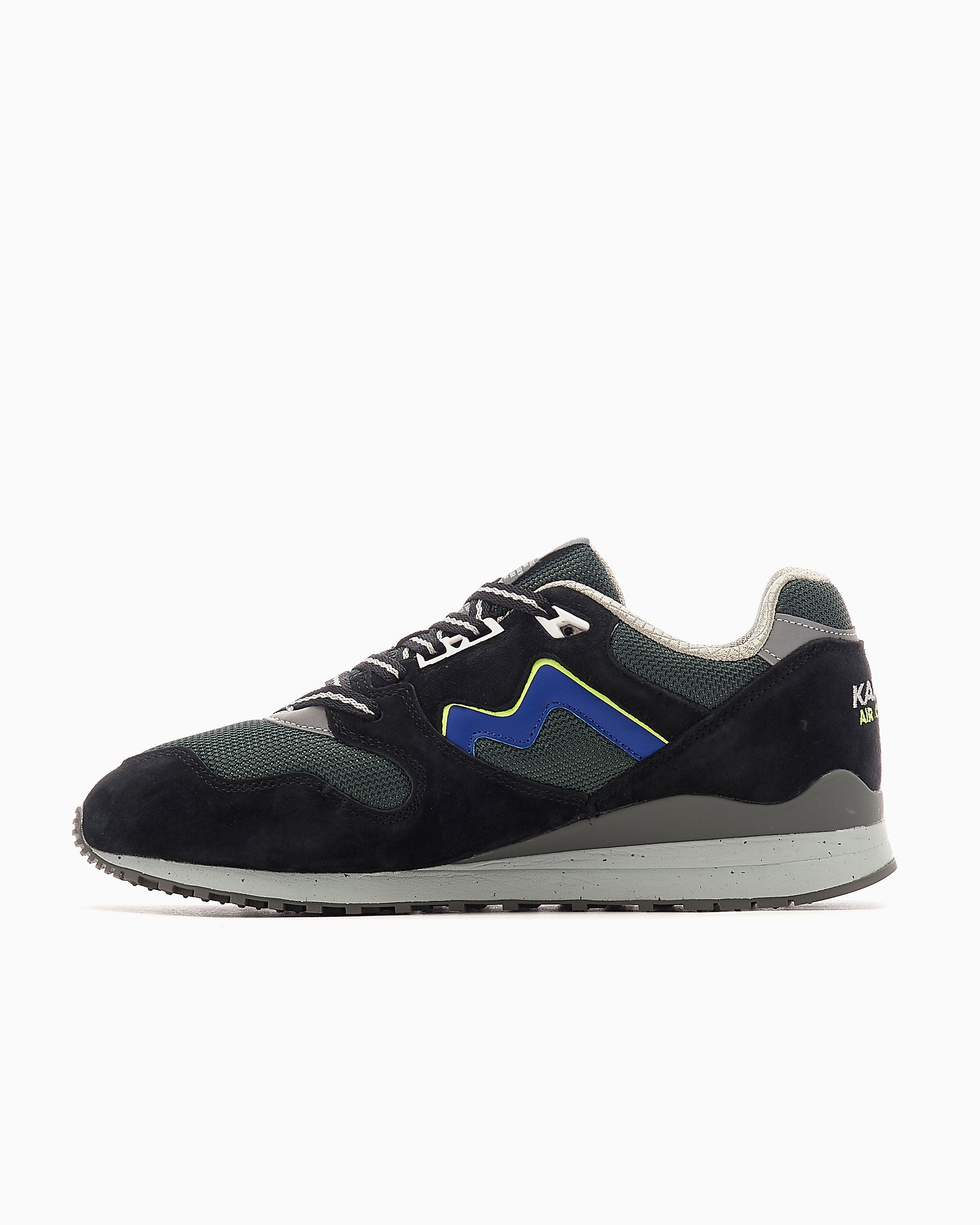 Sneakers Karhu Synchron Classic - F802673