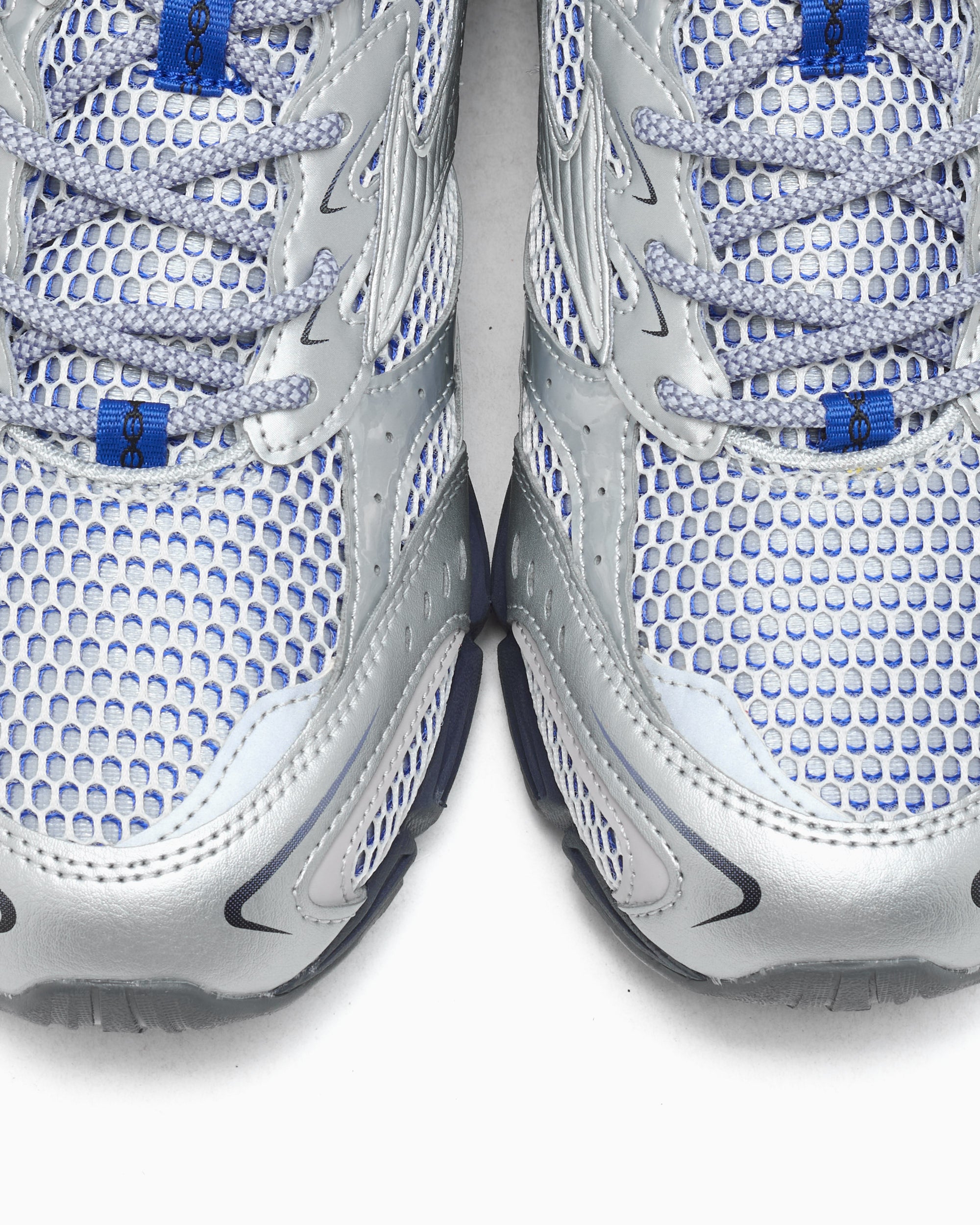 Mizuno MXR Space Lights