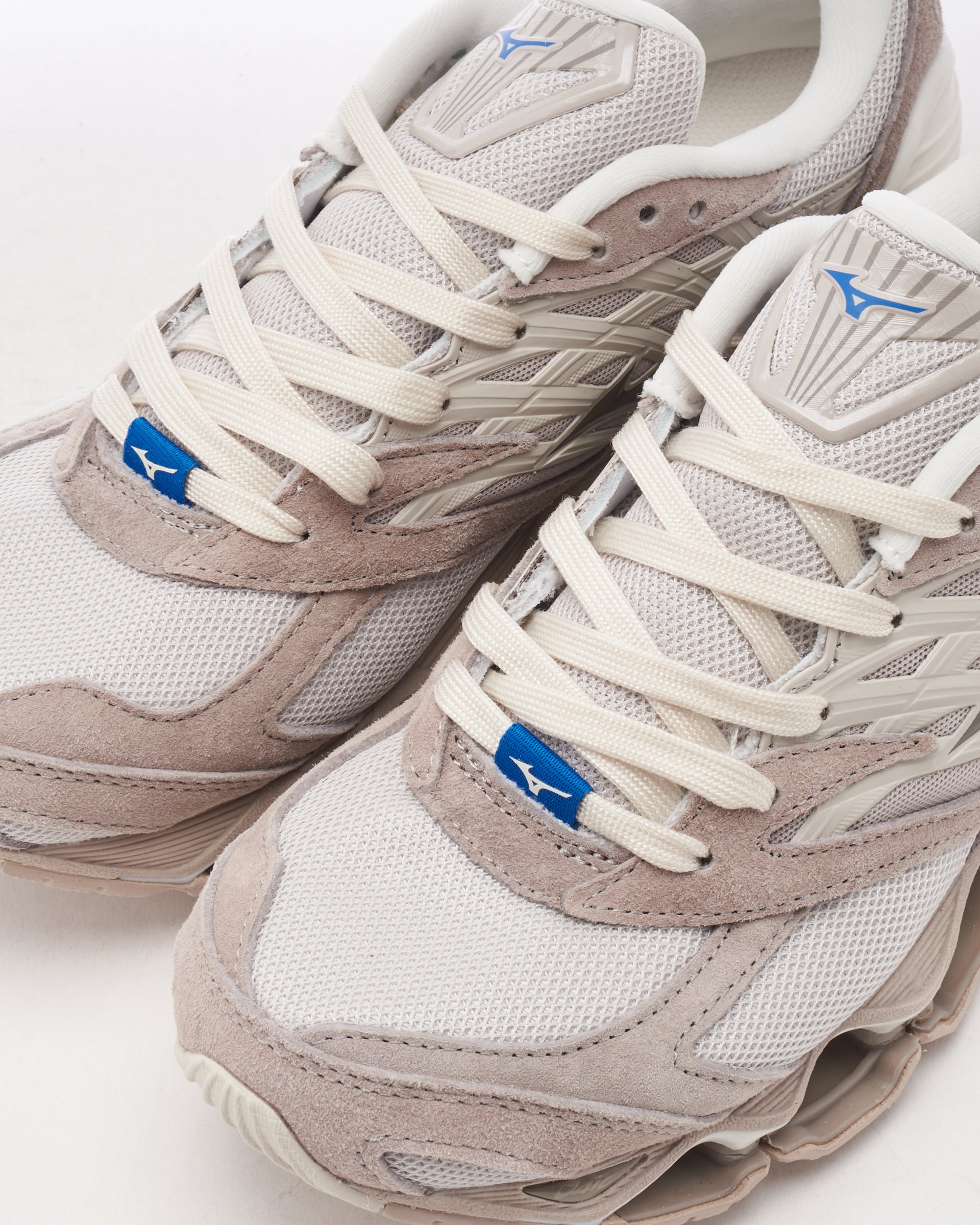 Mizuno Wave Prophecy LS