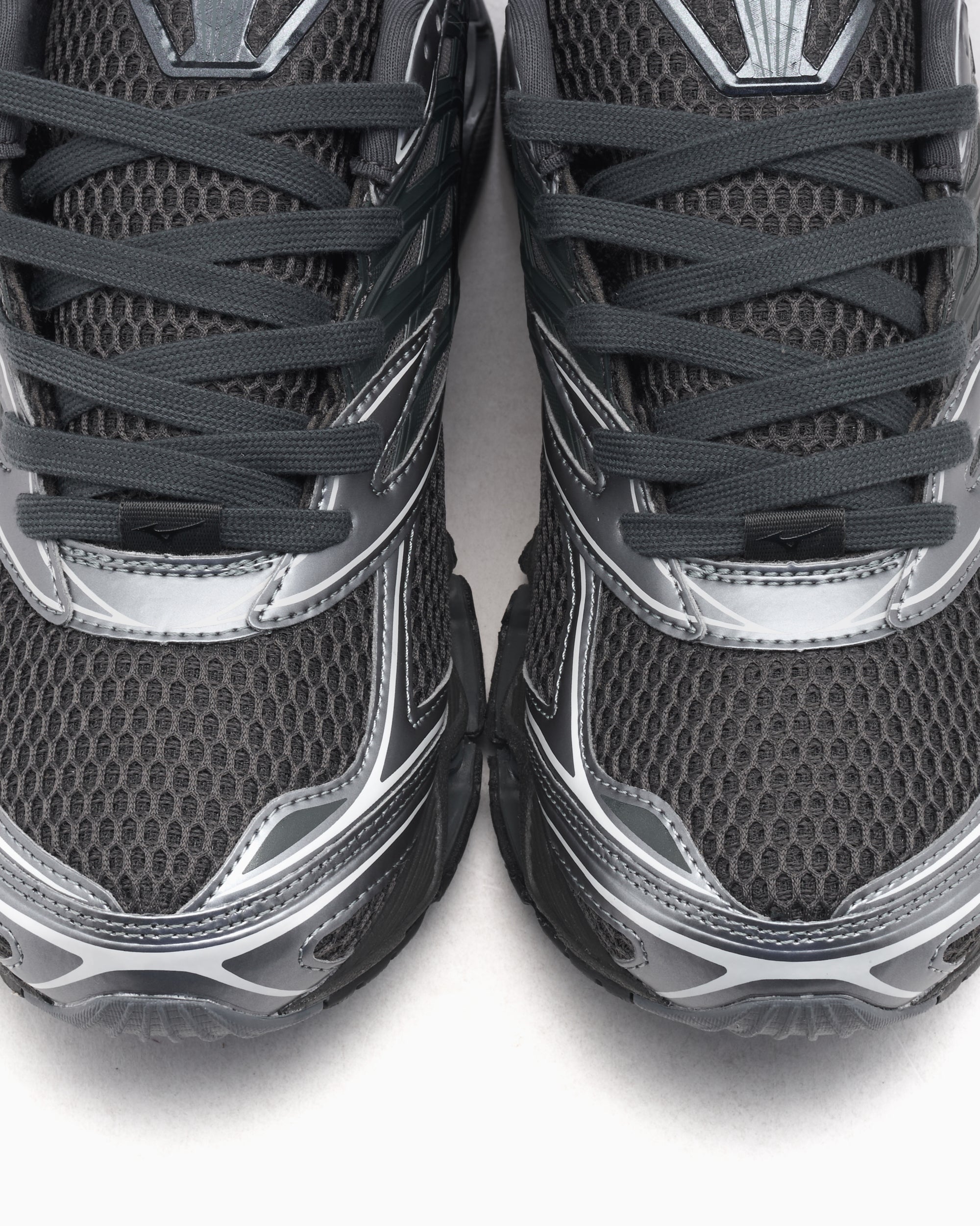 Mizuno Wave Prophecy LS