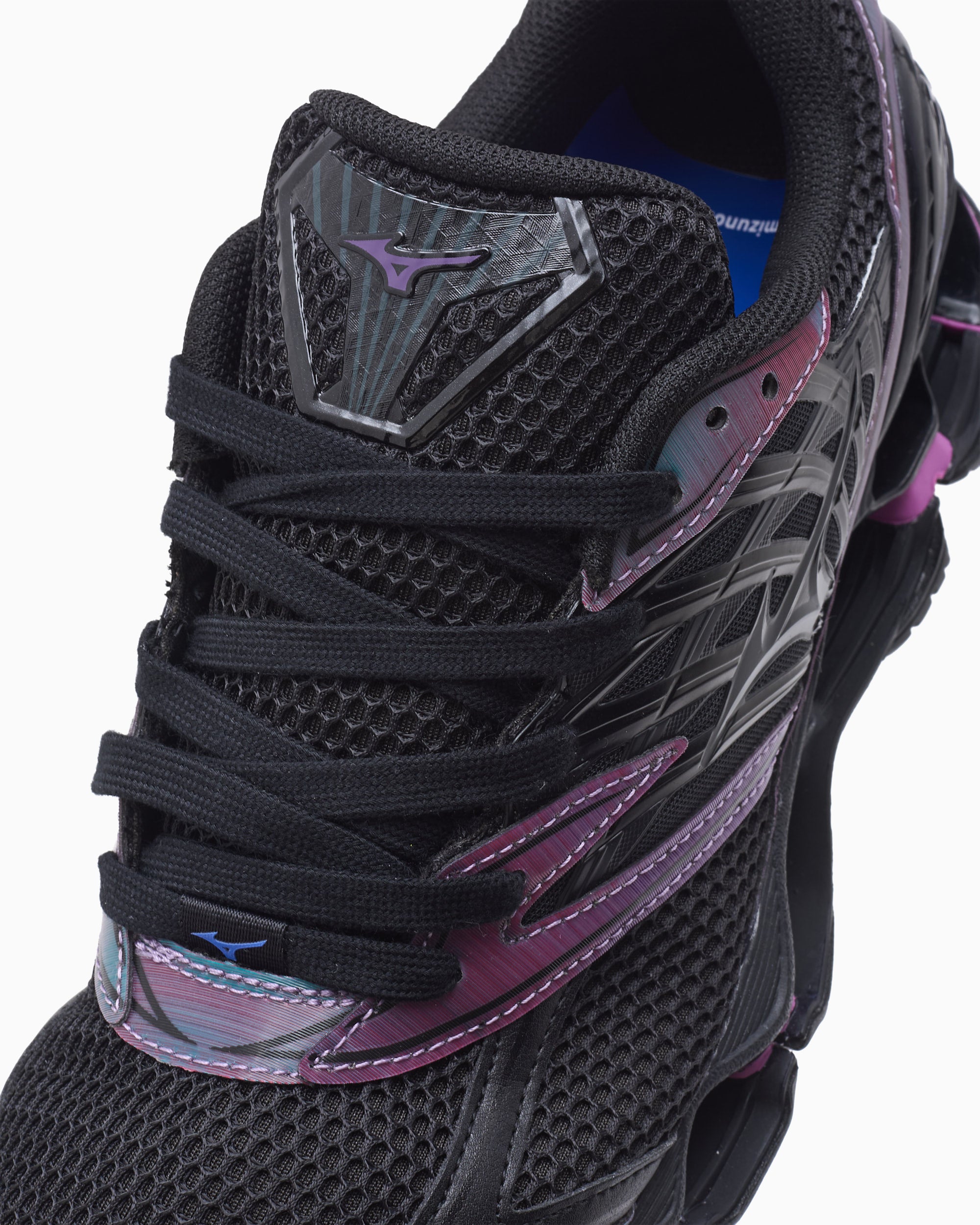 Mizuno Wave Prophecy LS 