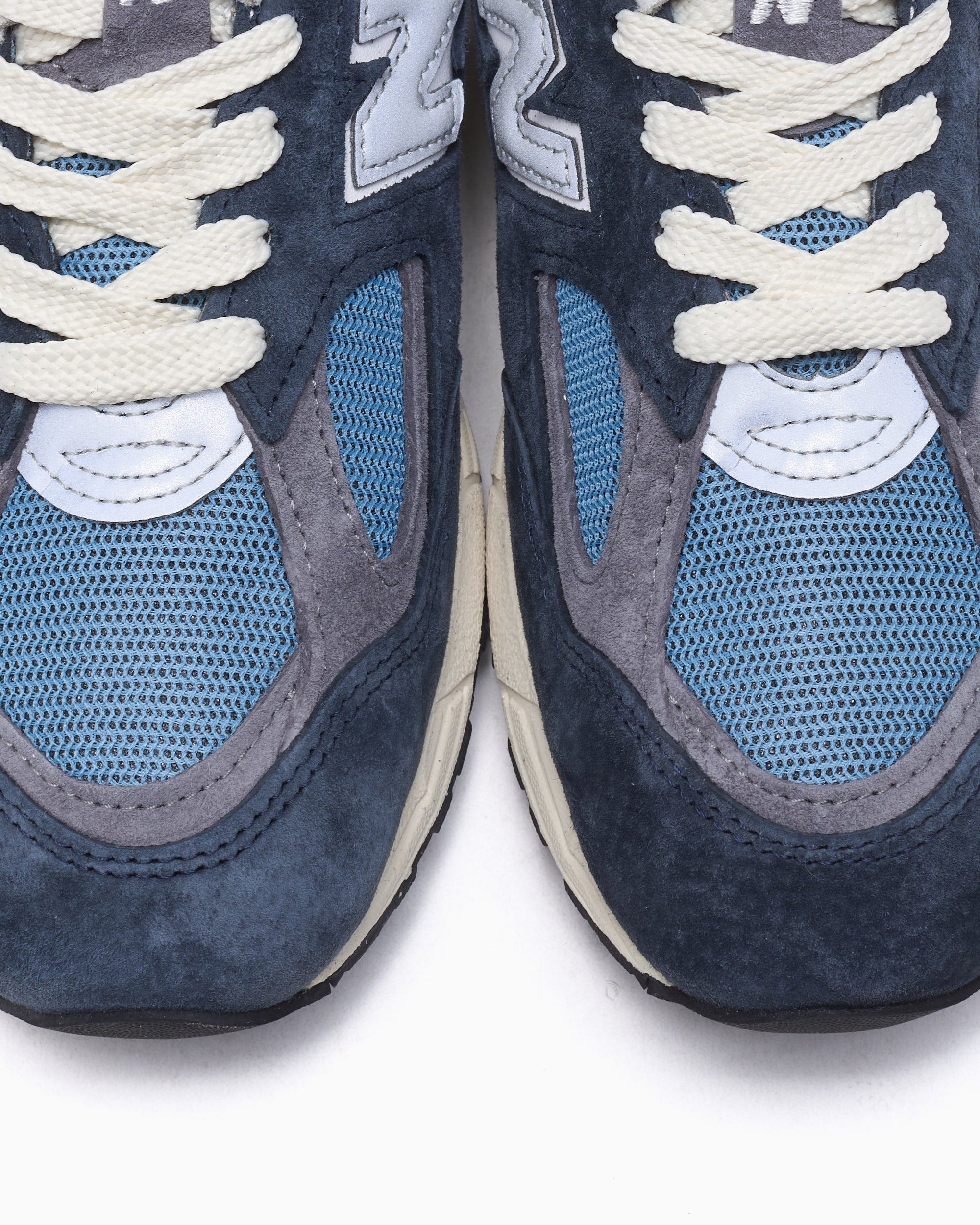 New Balance M990 TB2 