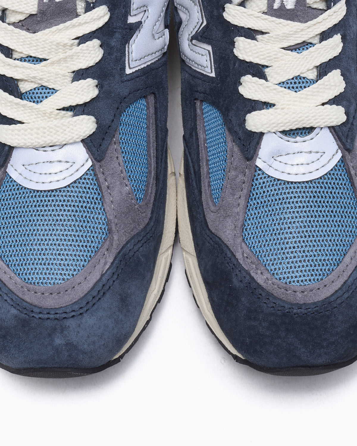 sneakers-new-balance-m990-tb2- 
