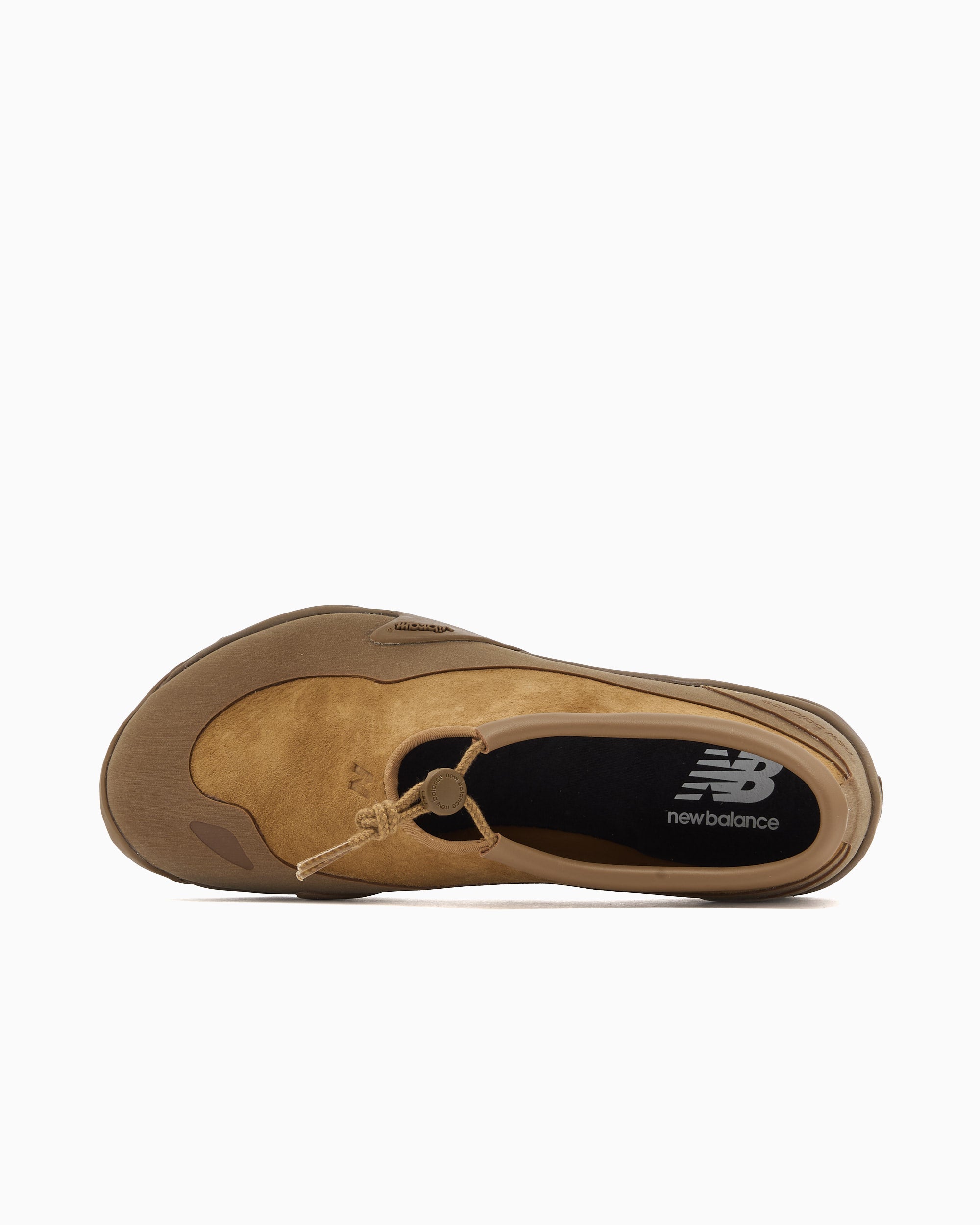 サ－モカメラ　B10 New Balance MT10T 9CZ Vibram