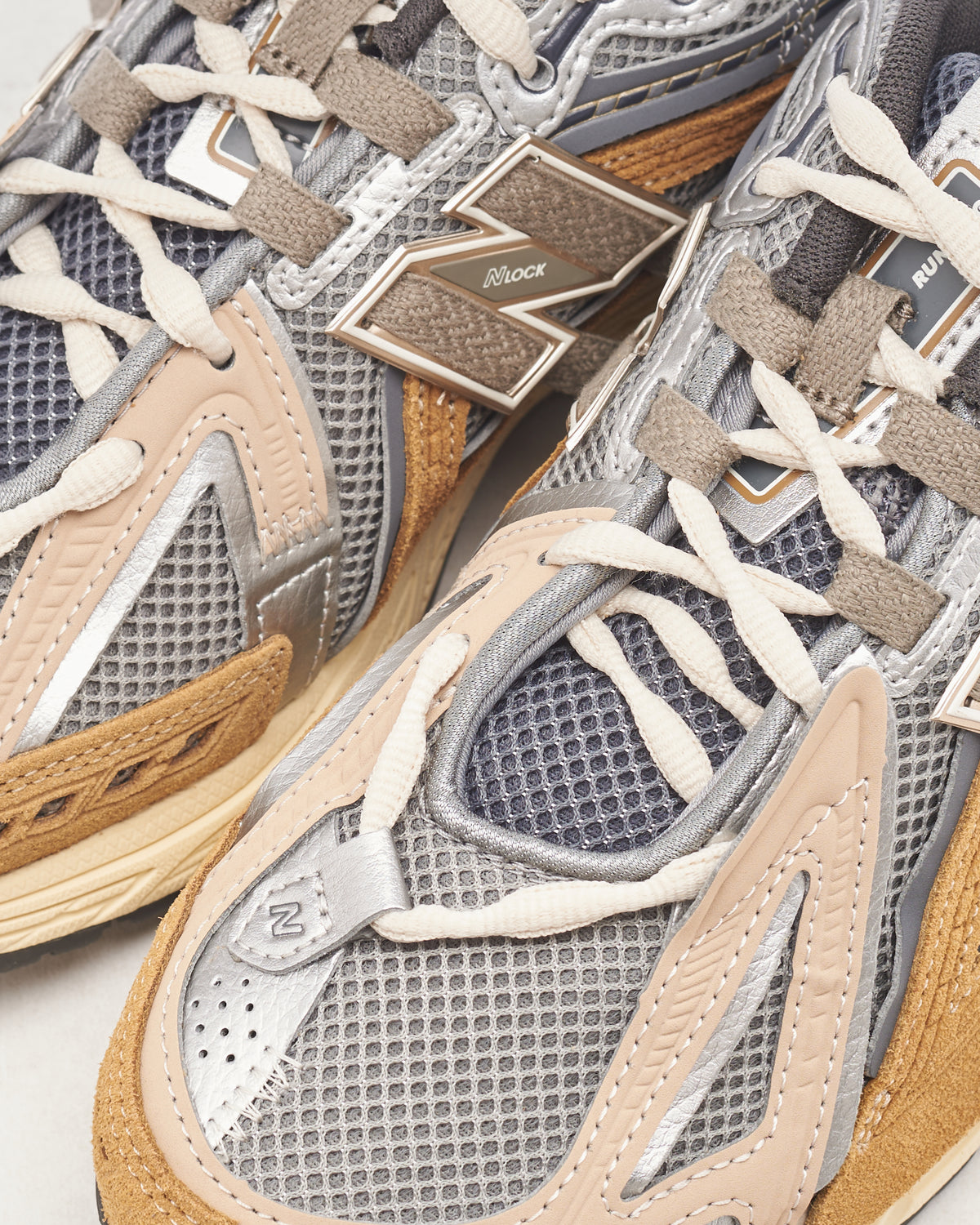 New Balance U1906 AA