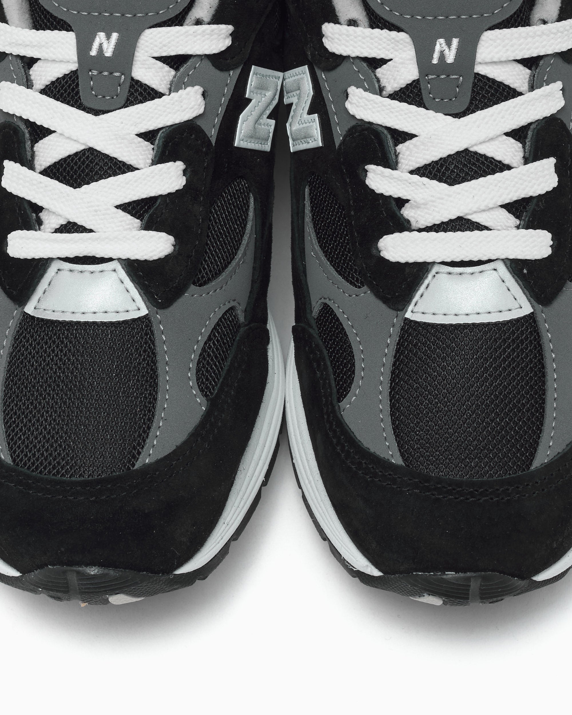 New Balance U992 BK 