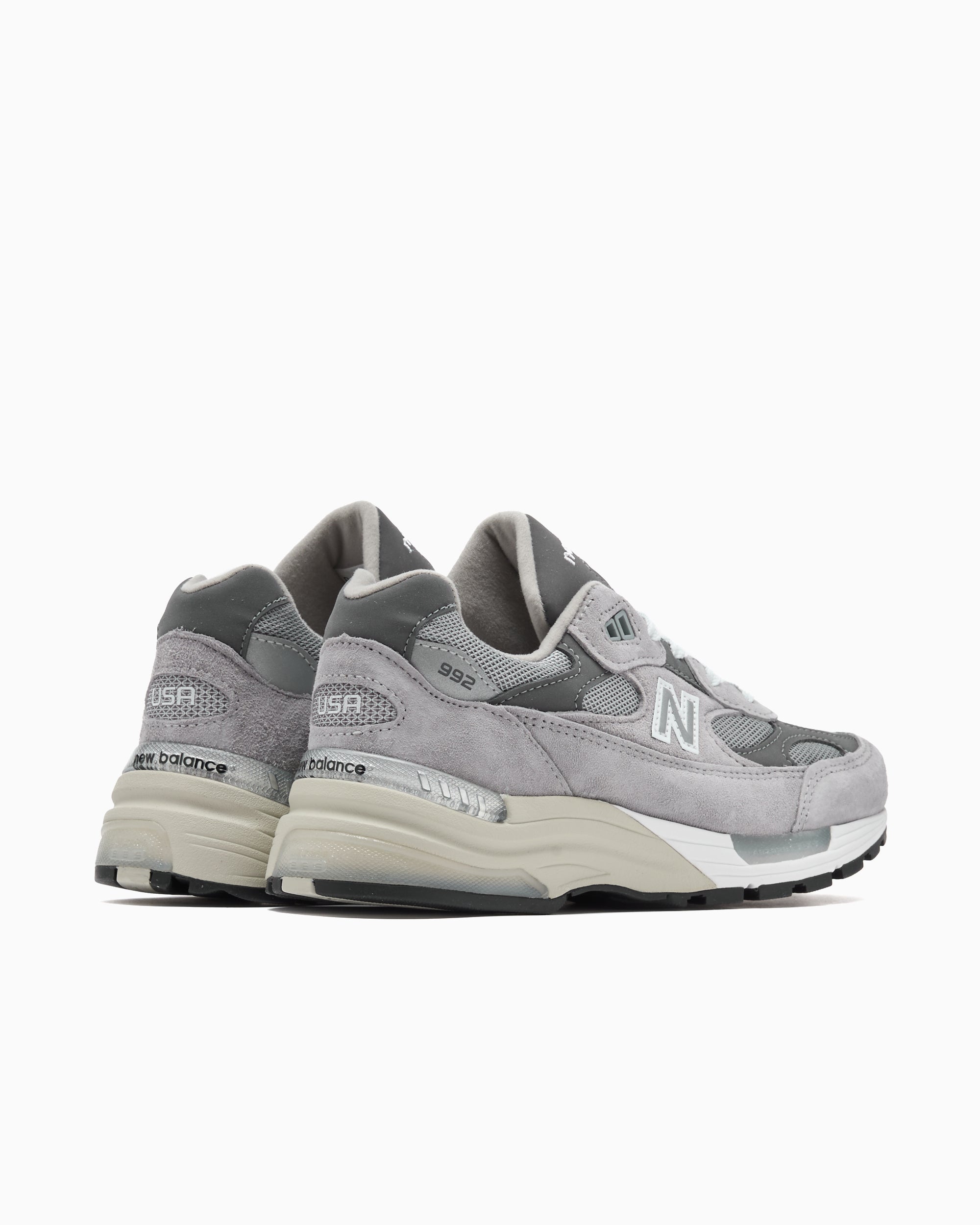 靴 New Balance U992GY sneakers-new-balance-u992-gy-