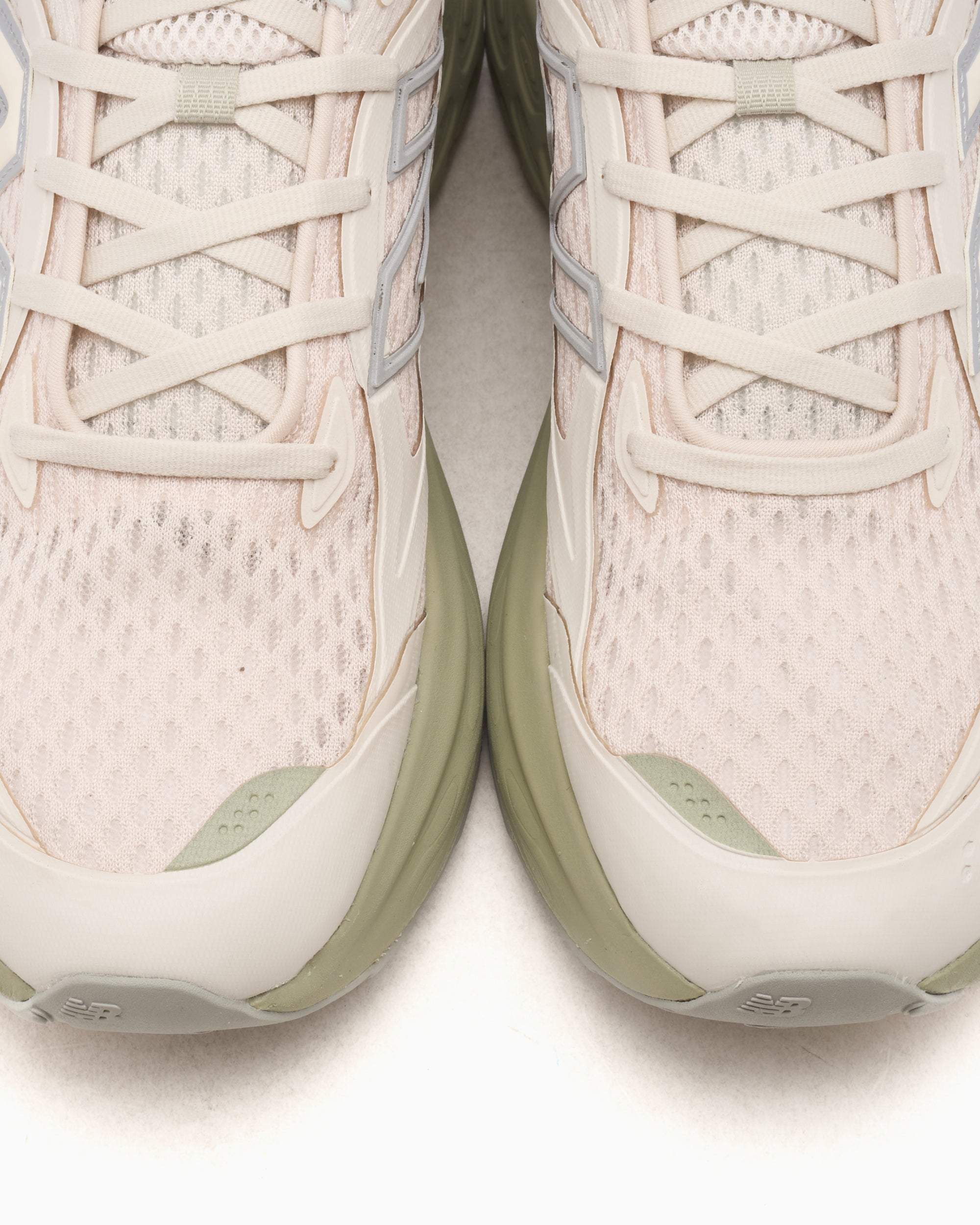 Sneakers New Balance UTRN WA - UTRNWA