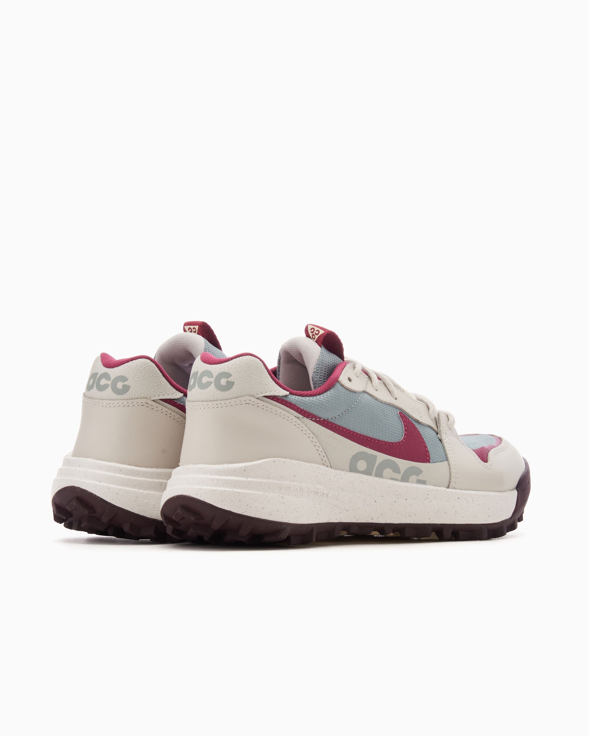 Nike ACG Lowcate