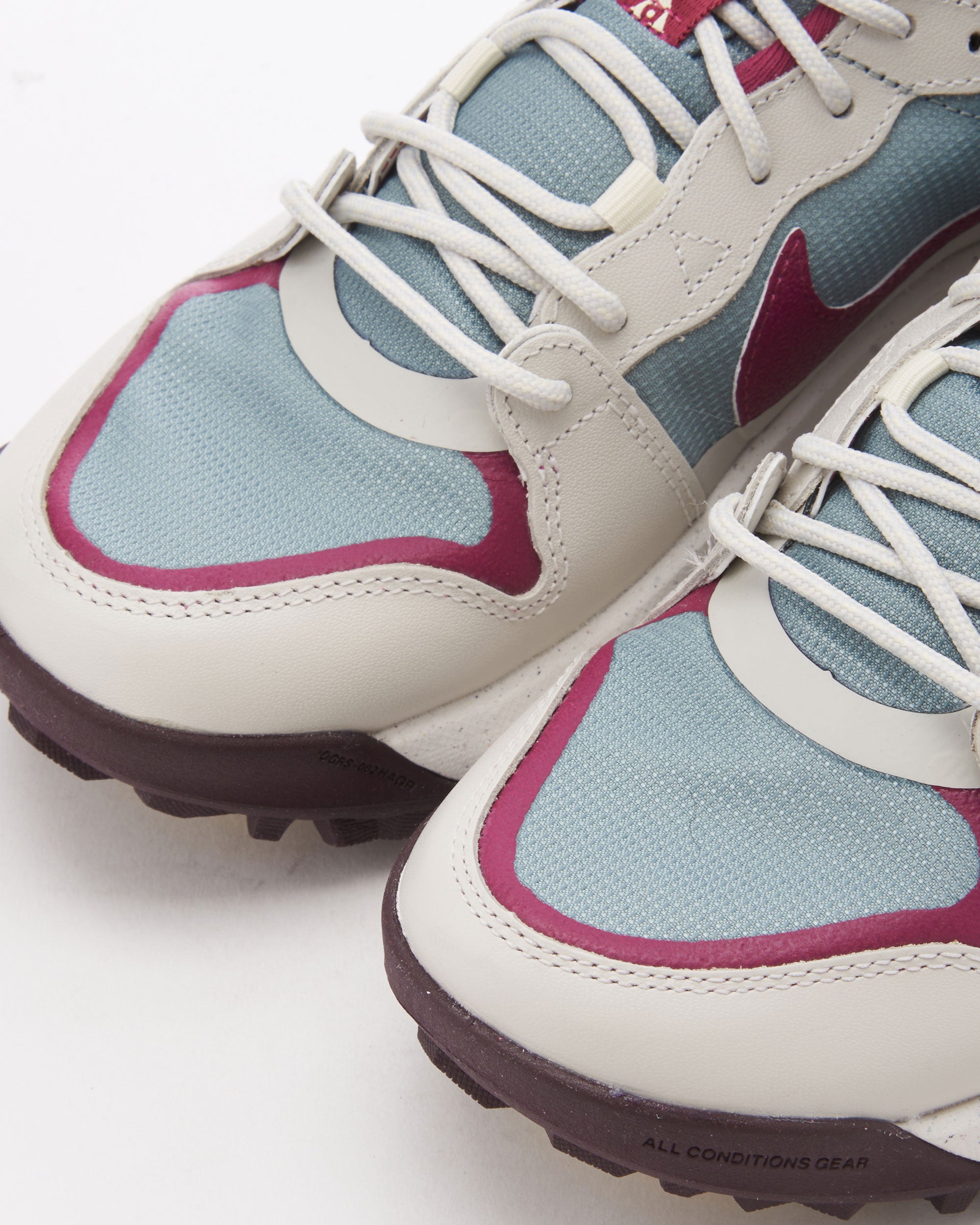 Nike ACG Lowcate