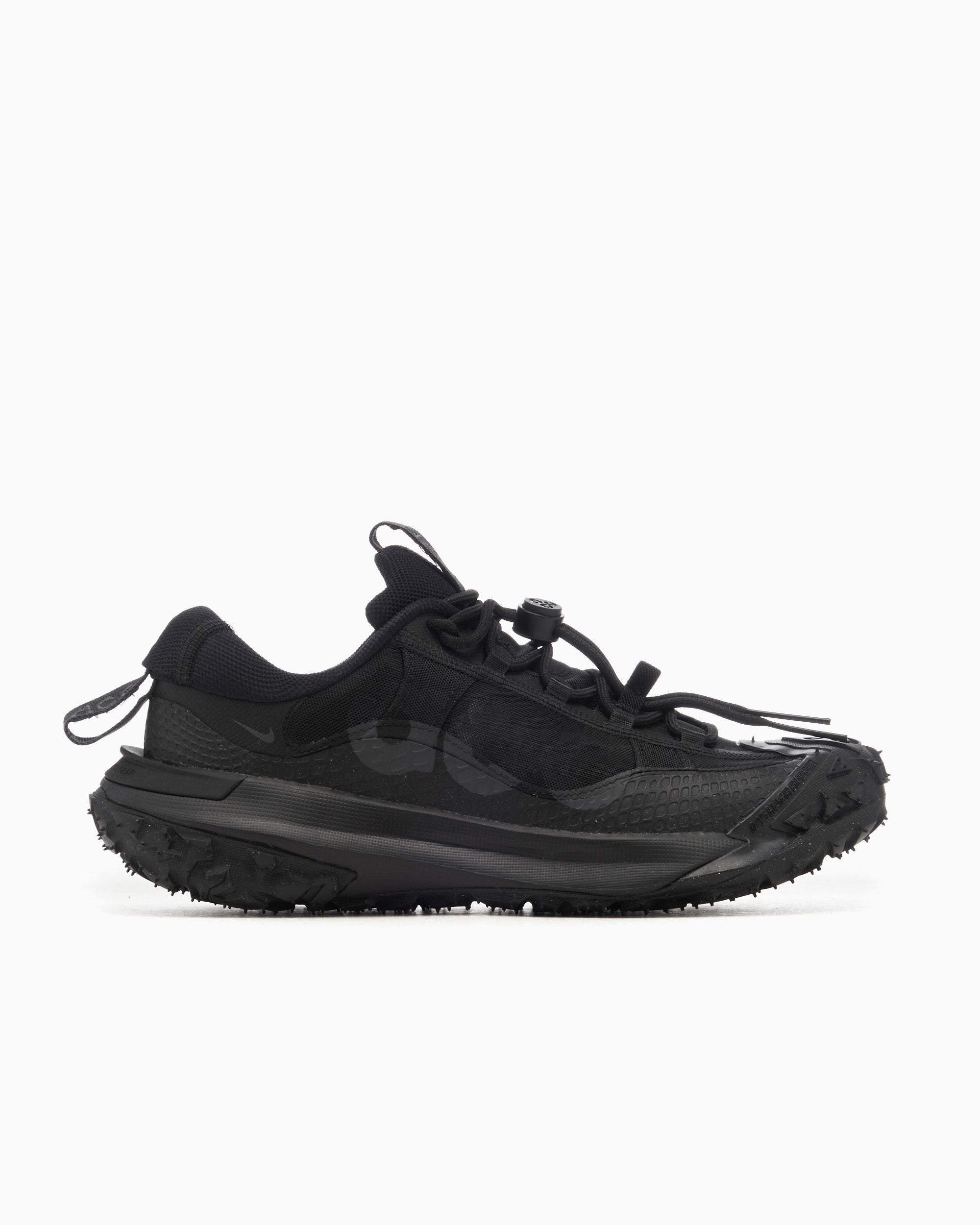 sneakers-nike-acg-mountain-fly