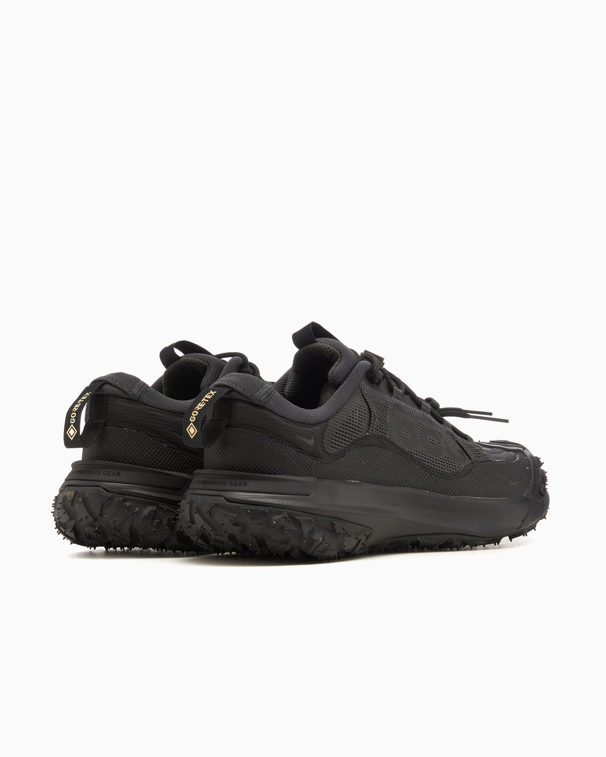 sneakers-nike-acg-mountain-fly 
