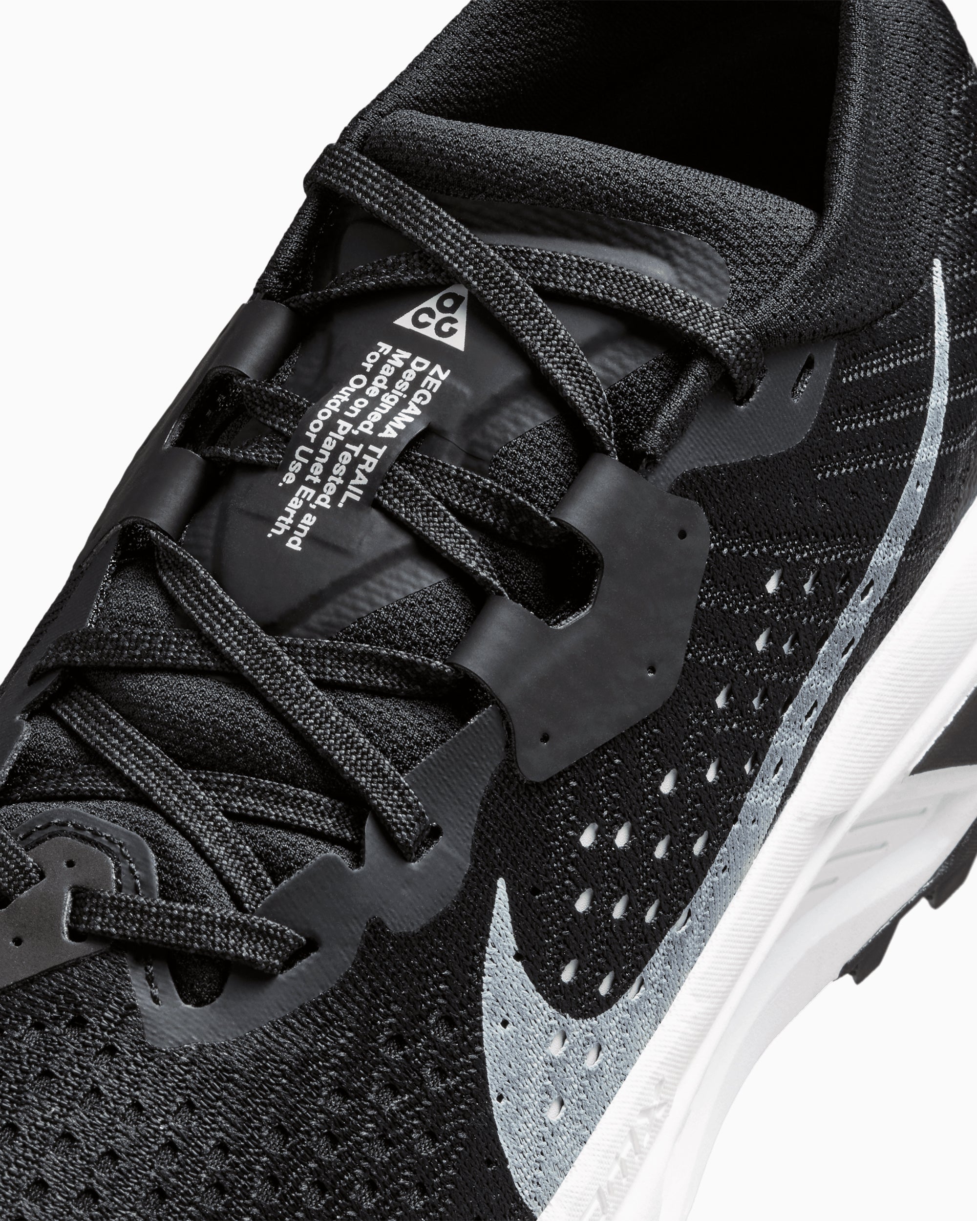 Nike ACG Women's Zegama Trail Vibram