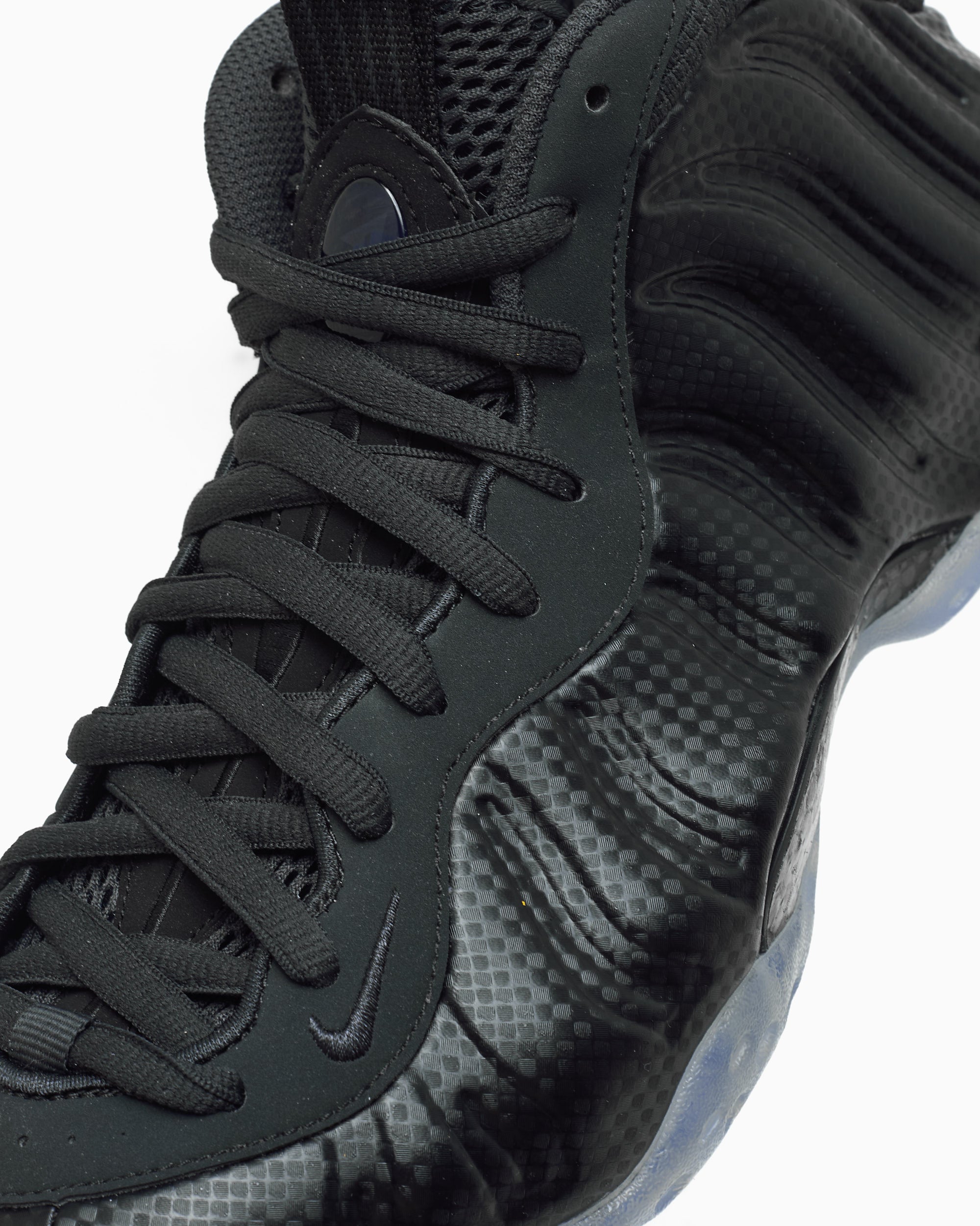 NIke Air Foamposite One “Dark Smoke Grey”