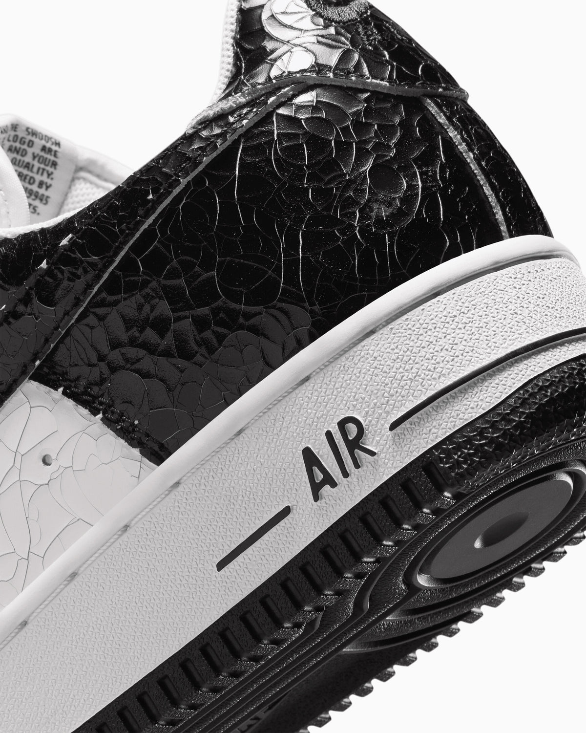 Sneakers Nike Air Force 1 '01 Cracked Patent Leather "Black" - JA0248-001