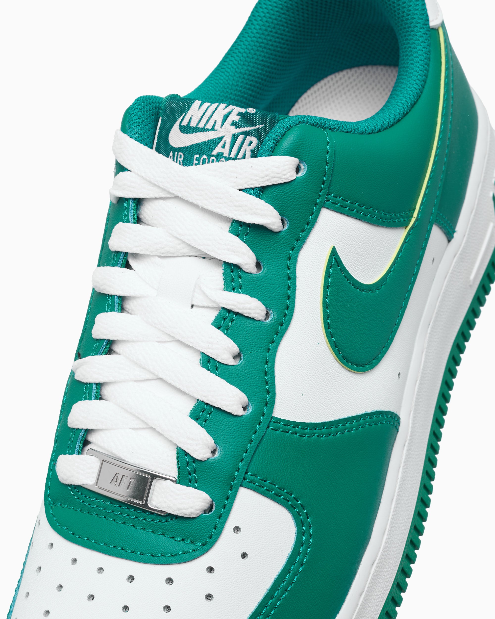 sneakers-nike-air-force-1-07-