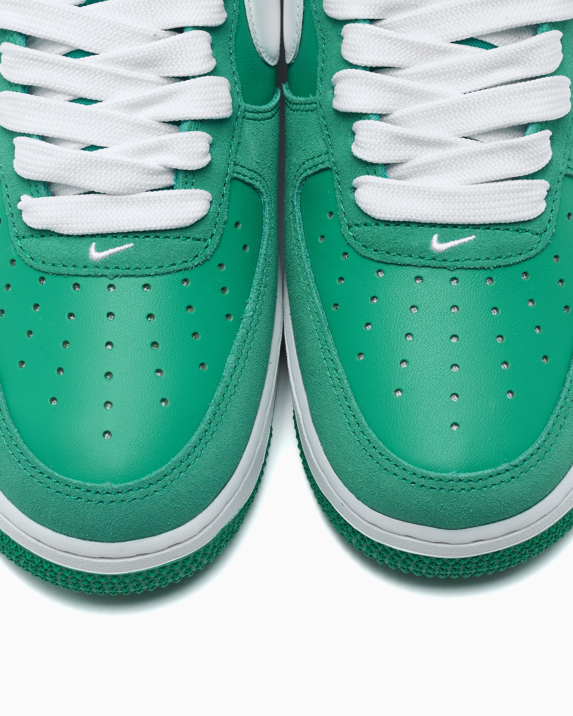 Nike Air Force 1 '07 LV8