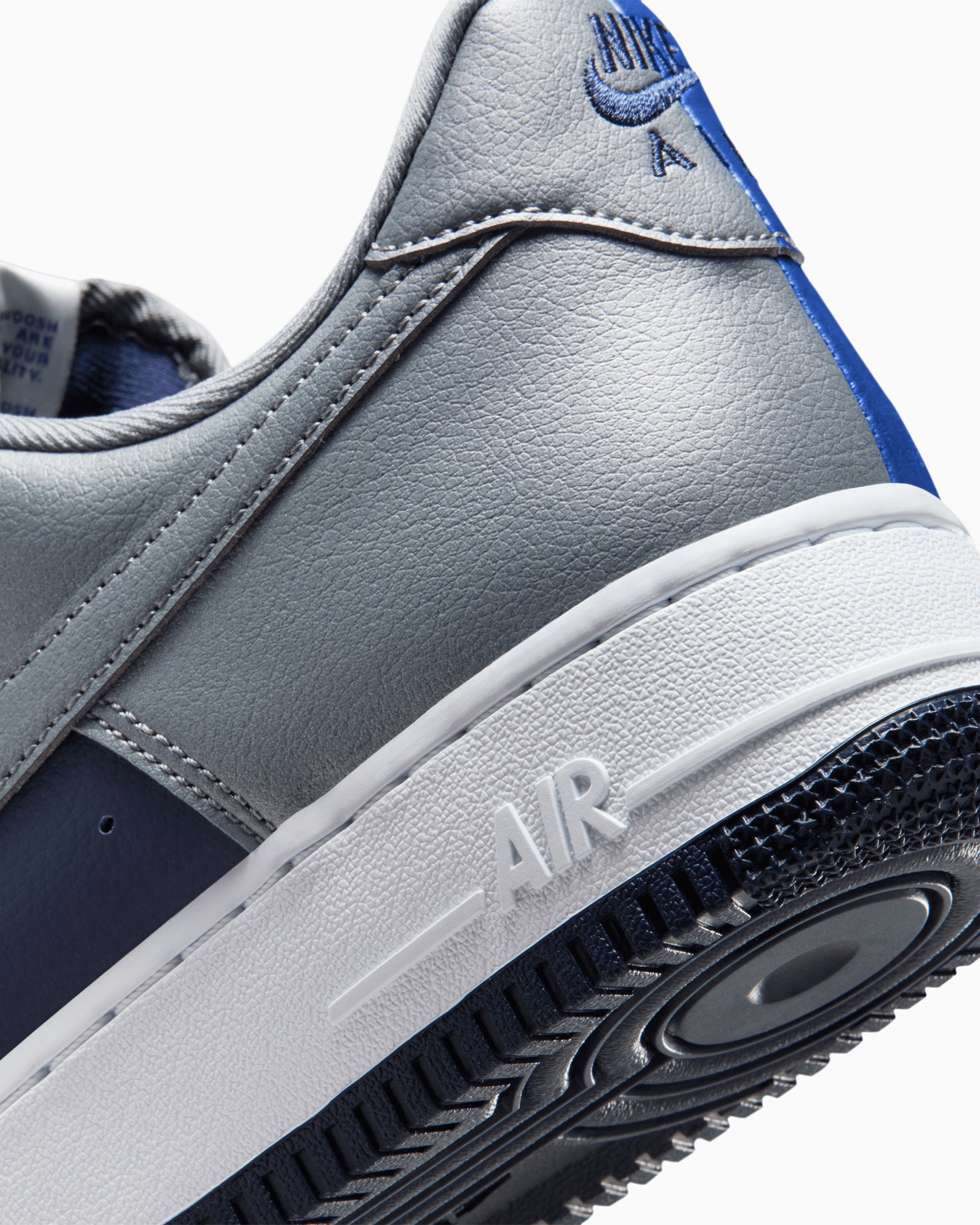 Nike Air Force 1 '07 LV8 