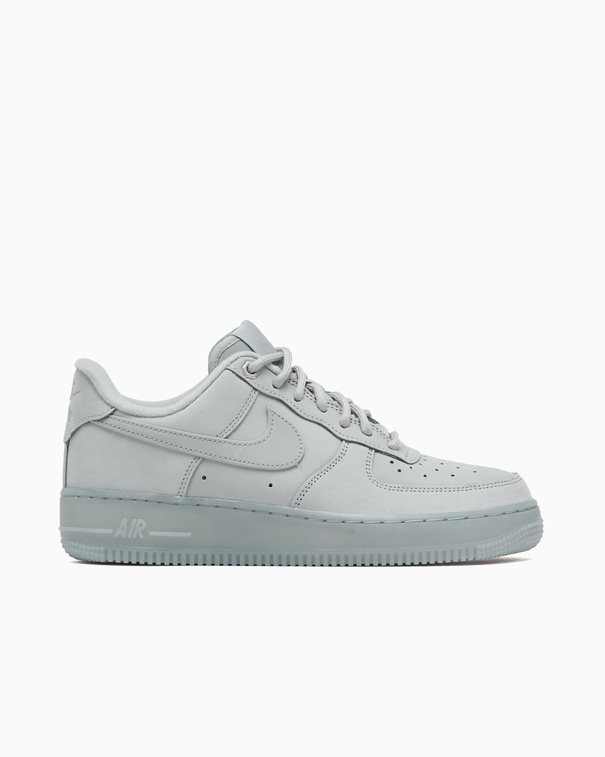 sneakers-nike-air-force-1-07-