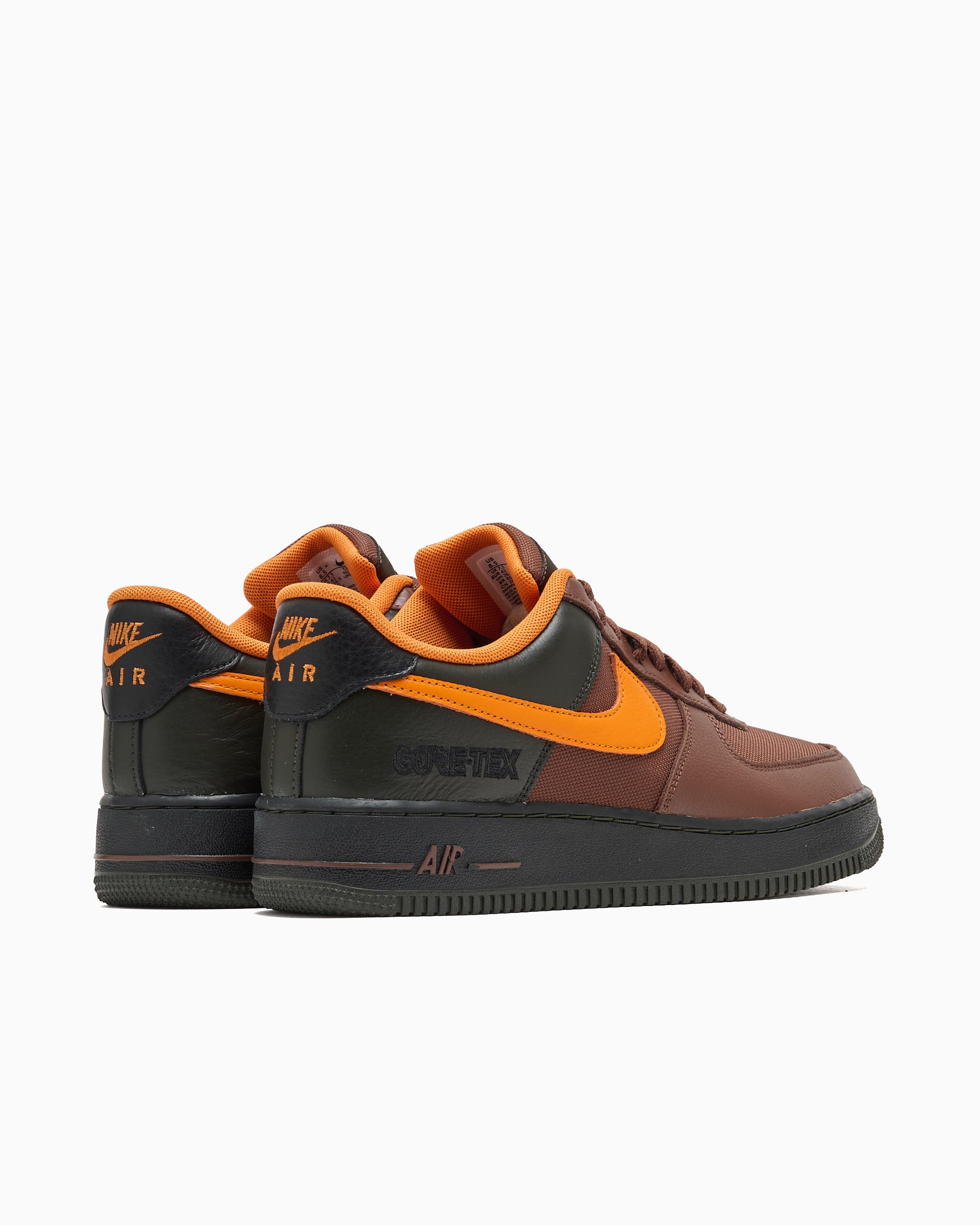 sneakers-nike-air-force-1-gore