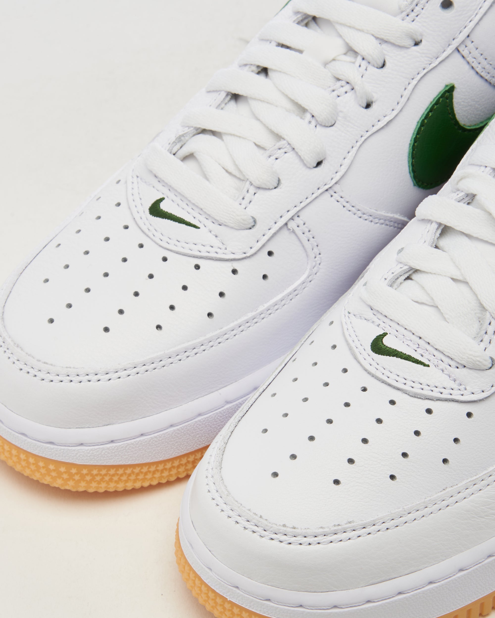 安い 購入 Nike Air Force 1 Low Retro
