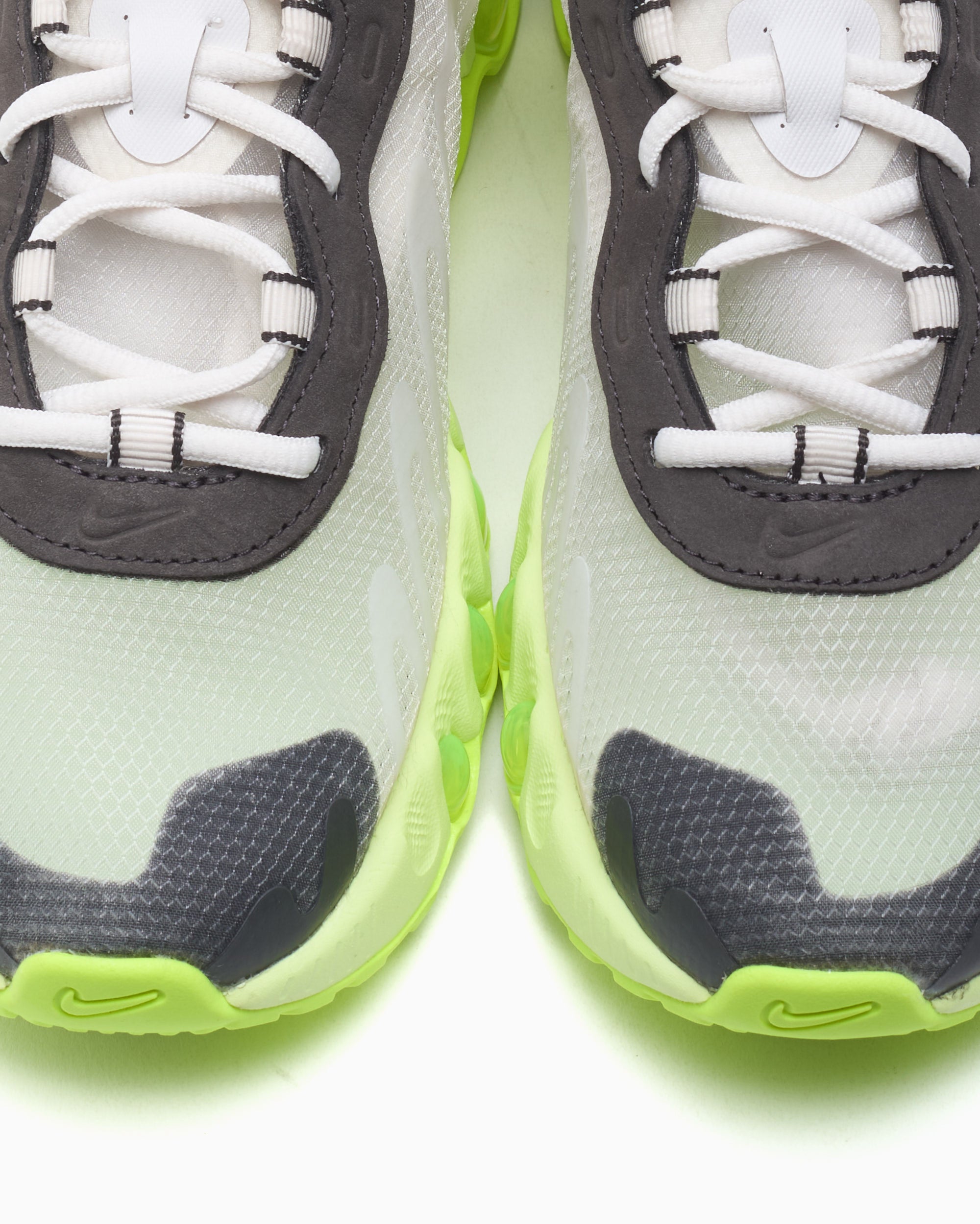 Nike Air Max DN8 QS