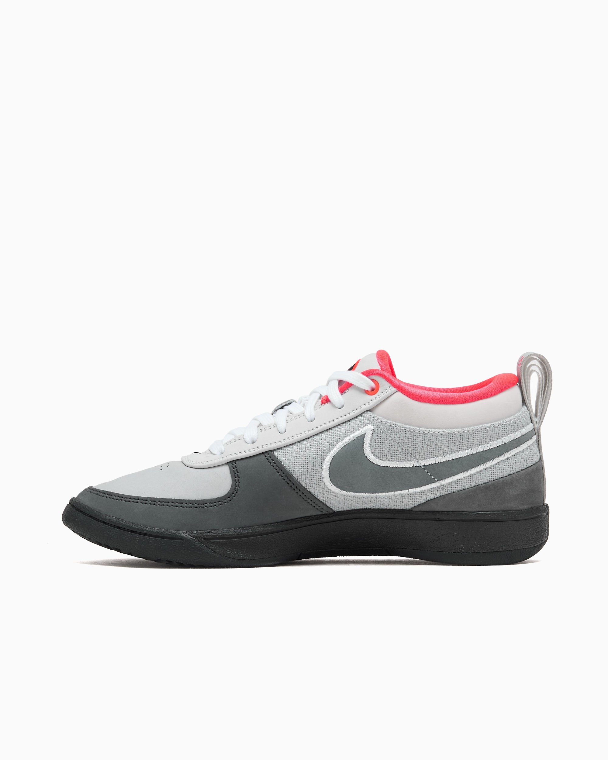 Nike Book 1 