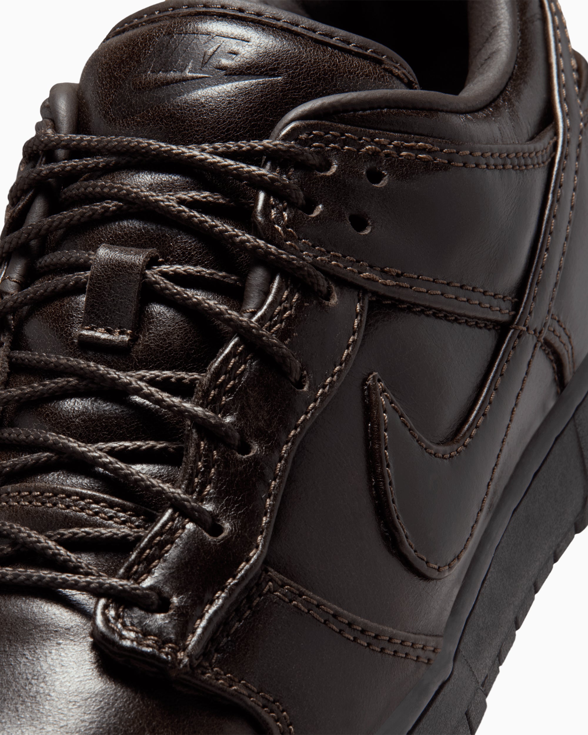 Nike Dunk Low Retro PRM QS