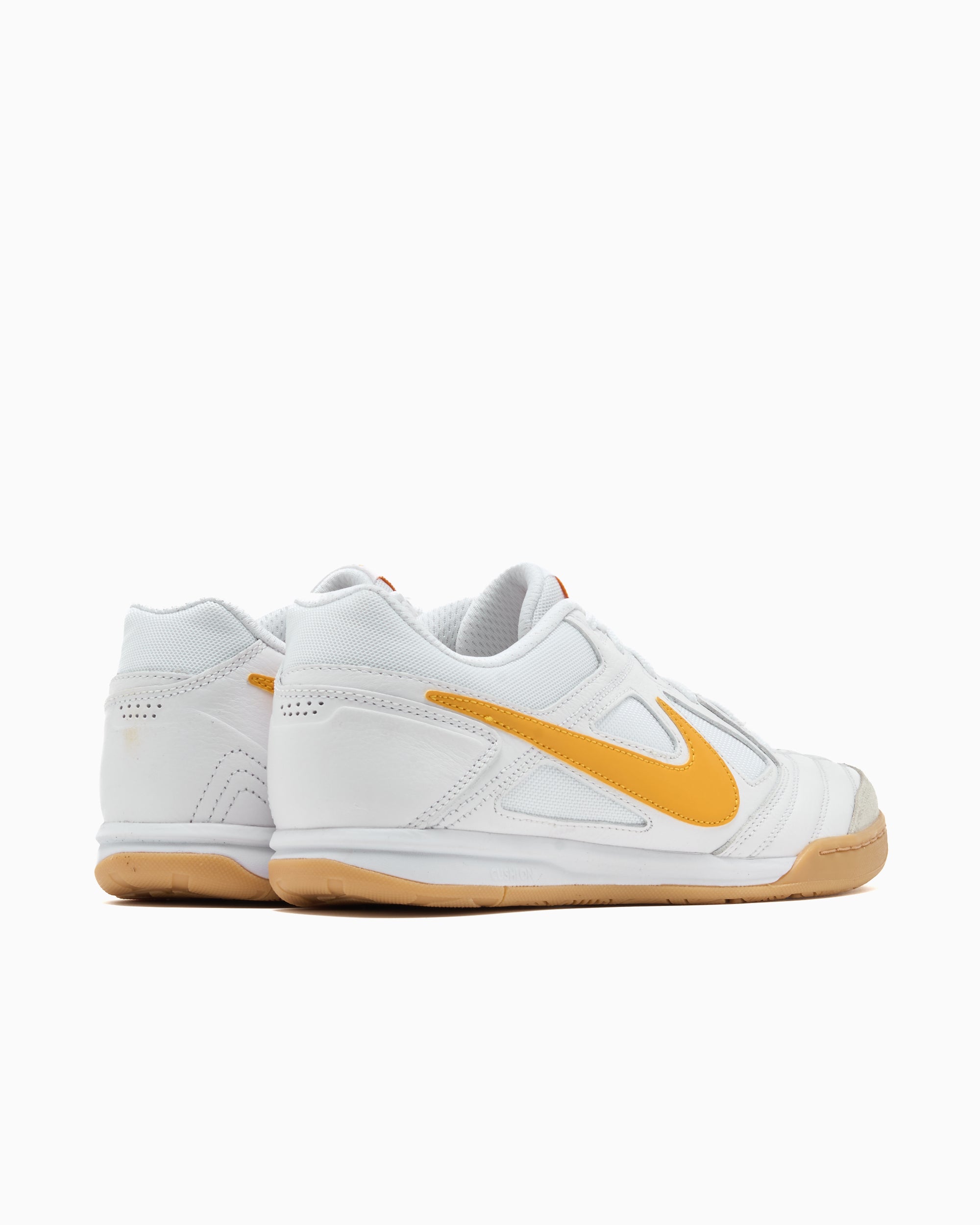 Nike Gato