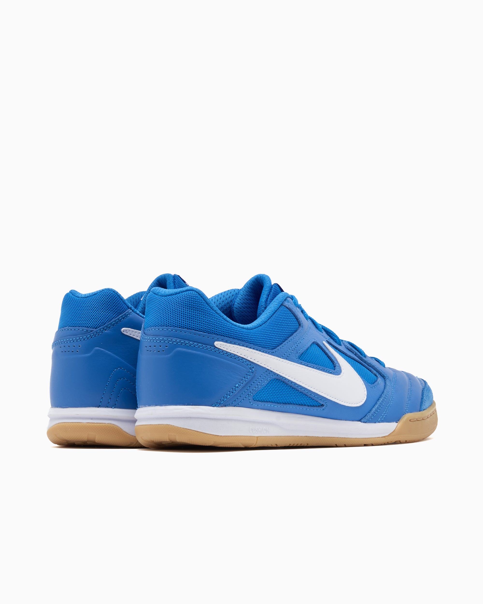 Nike Gato