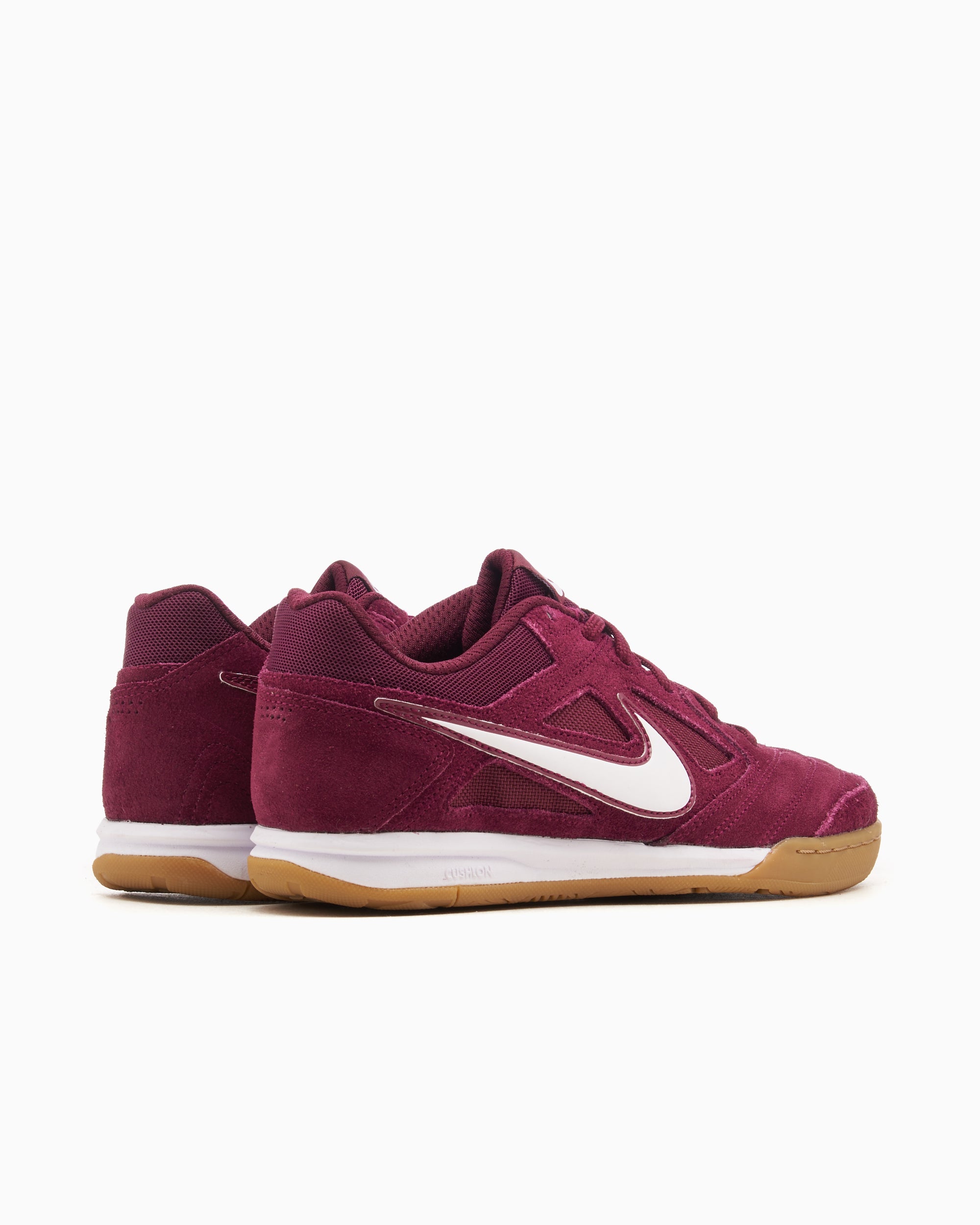 Nike Gato
